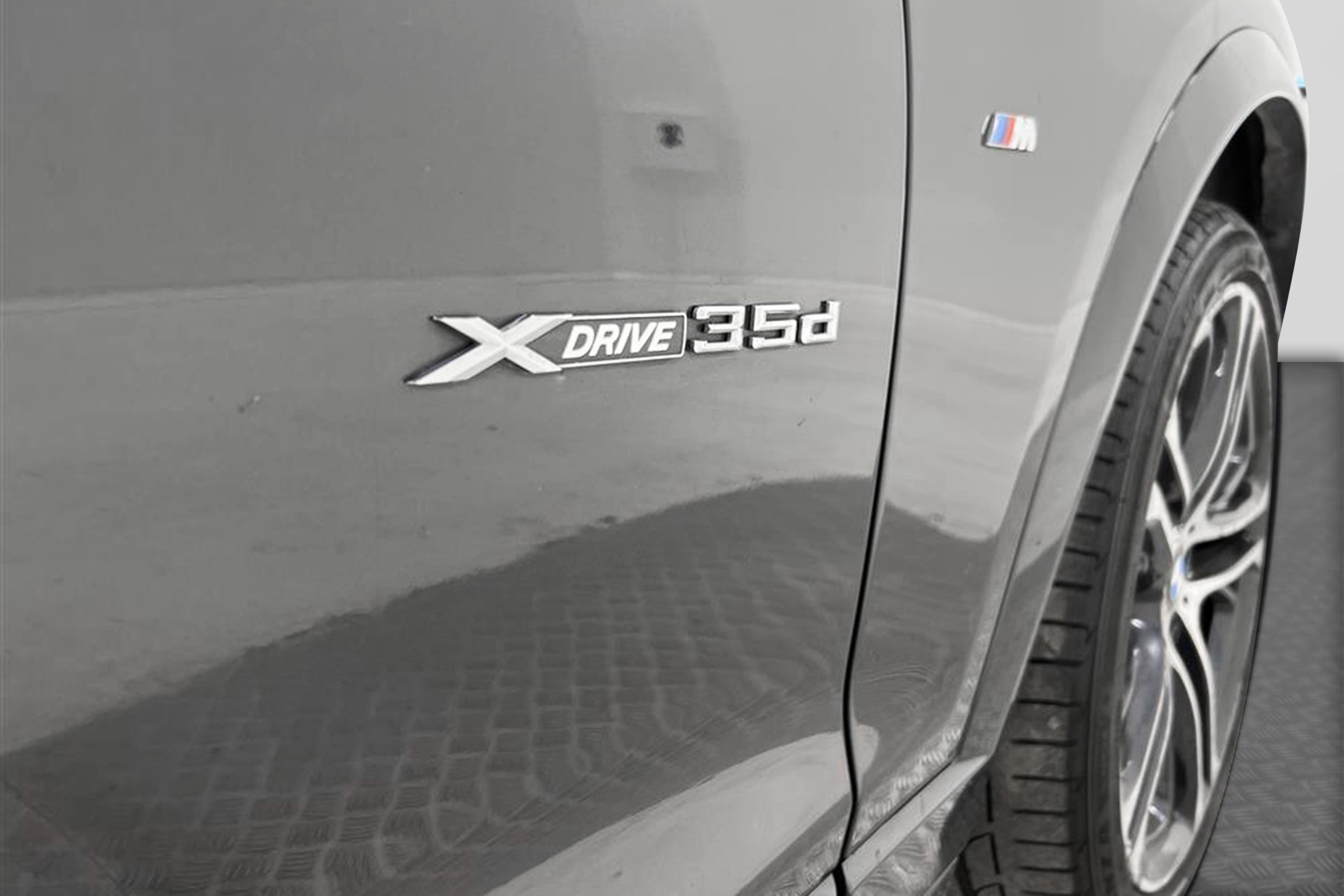 BMW X4 xDrive35d 313hk M-Sport Värmare H/K T-lucka 360° Naviinteriör