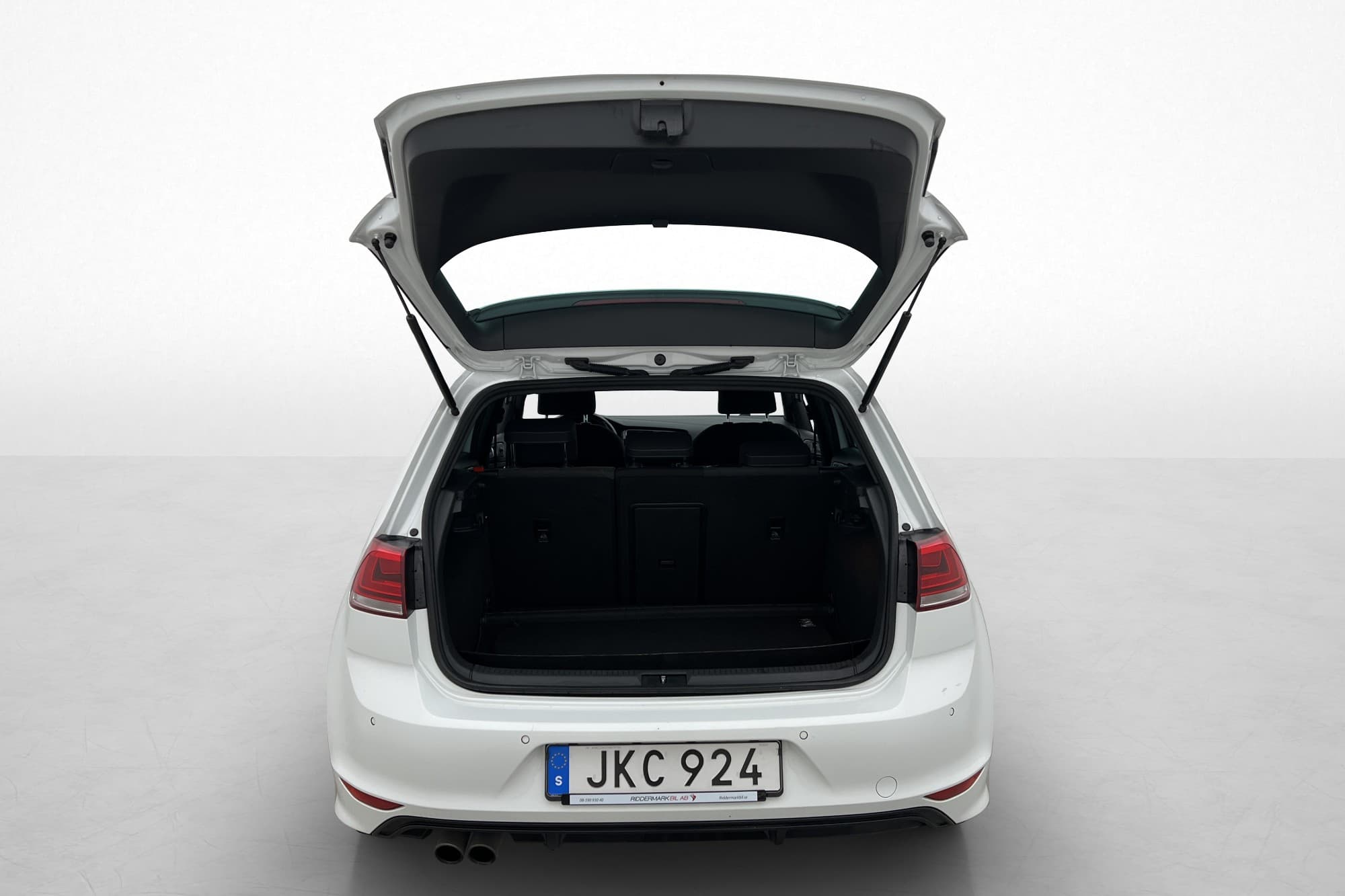 Volkswagen Golf 1.4 TSI 150hk R-Line Motorvärmare Carplay