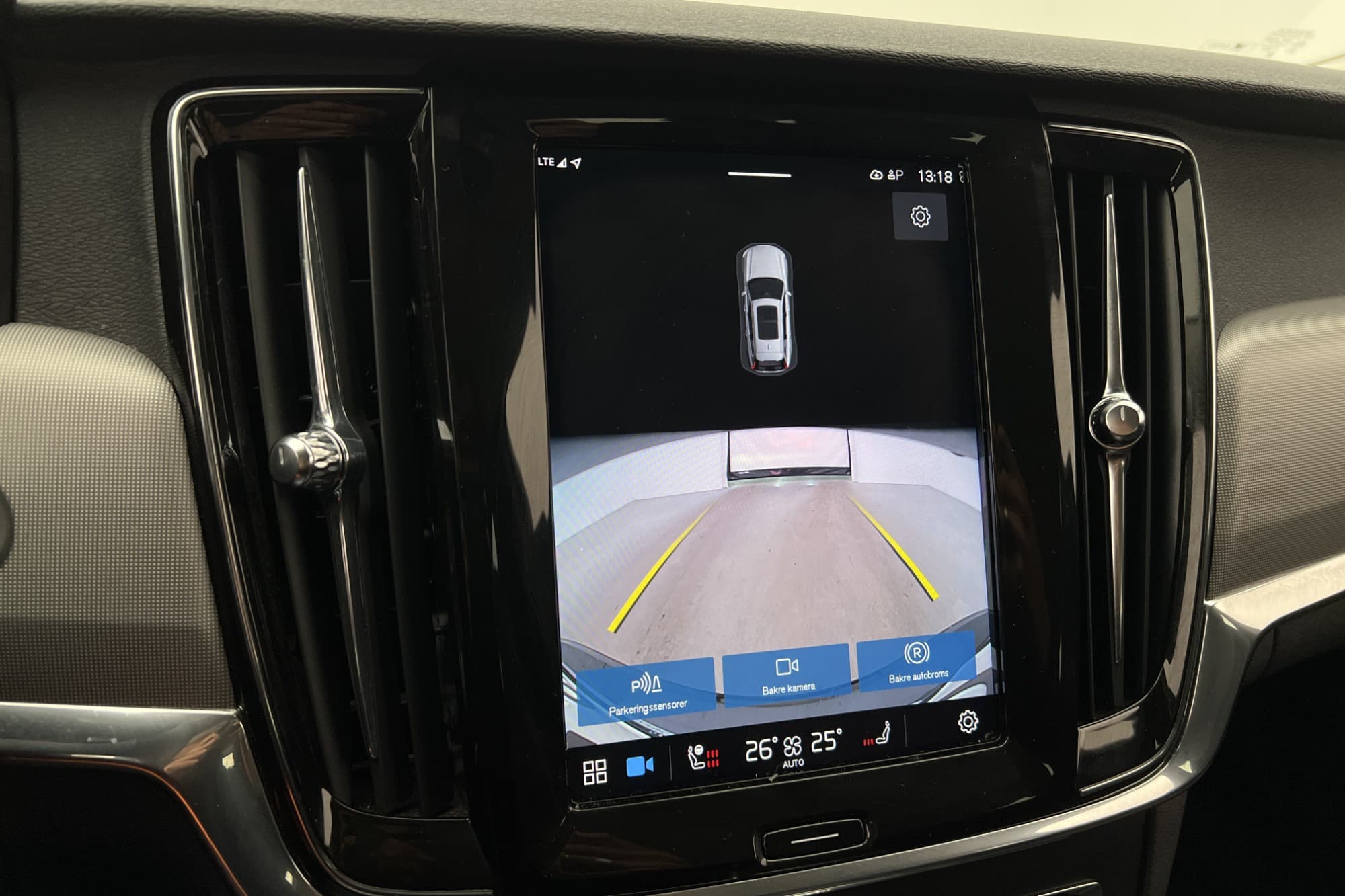 Volvo V90 B4 197hk Momentum Värmare Kamera CarPlay Navi MOMS