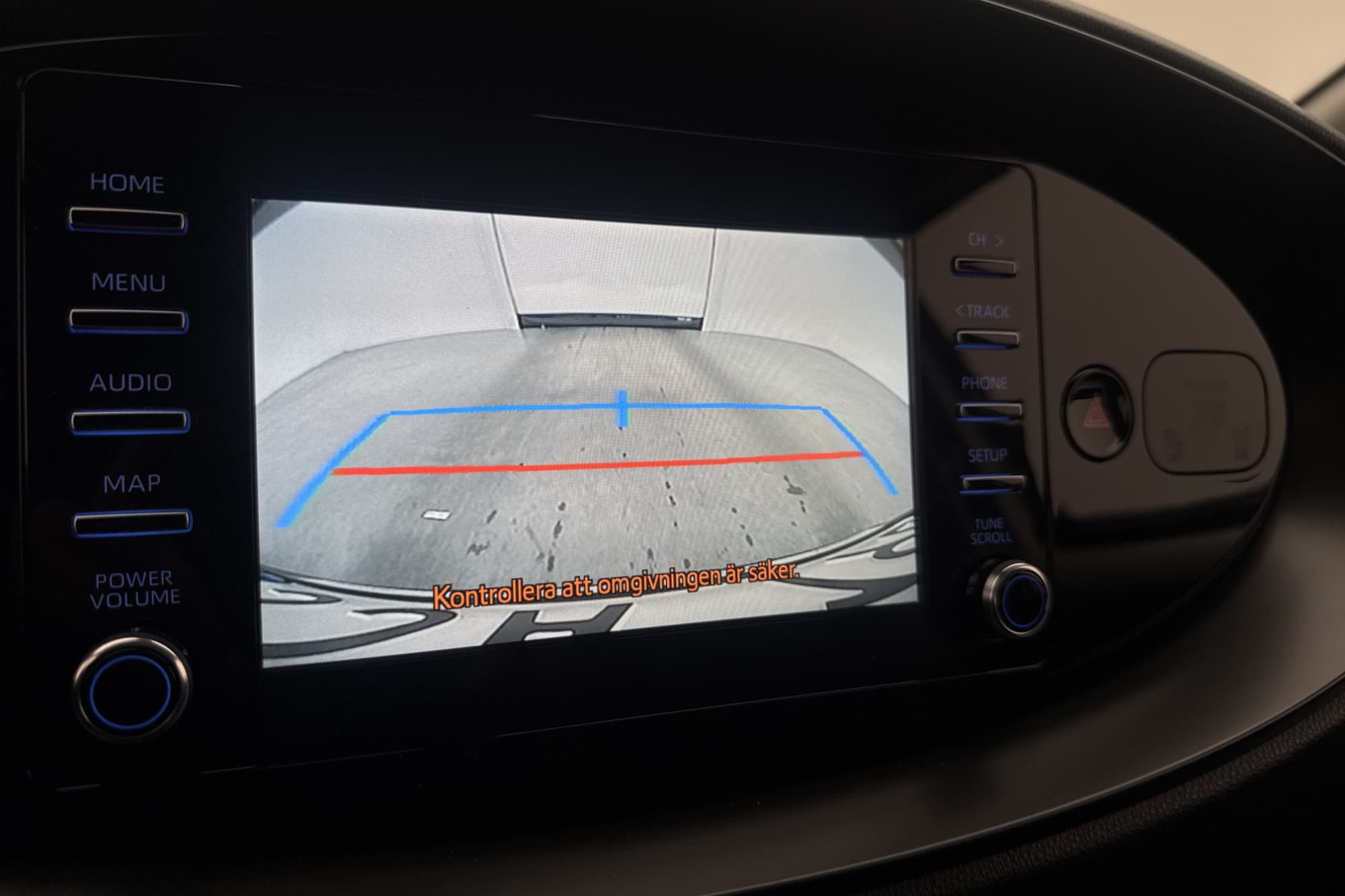 Toyota Aygo X 1.0 VVT-i 72hk Play Kamera Adaptiv-Farthållare