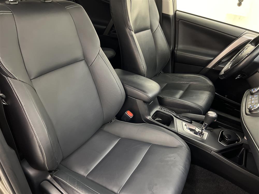 Toyota RAV4 2.5 HSD AWD 197hk Executive Navi Skinn Keyless 