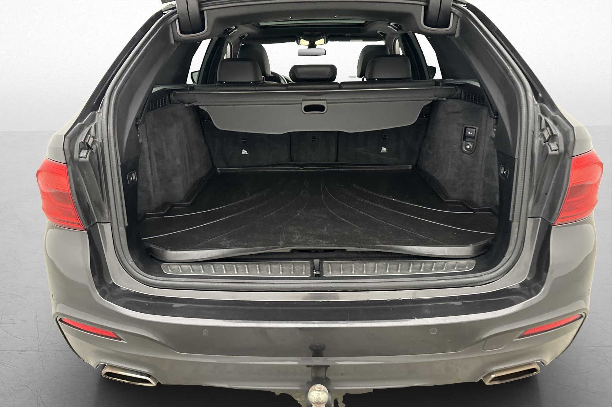 BMW 530 d / M Sport Innovation HUD H/K 360° Pano Värmare