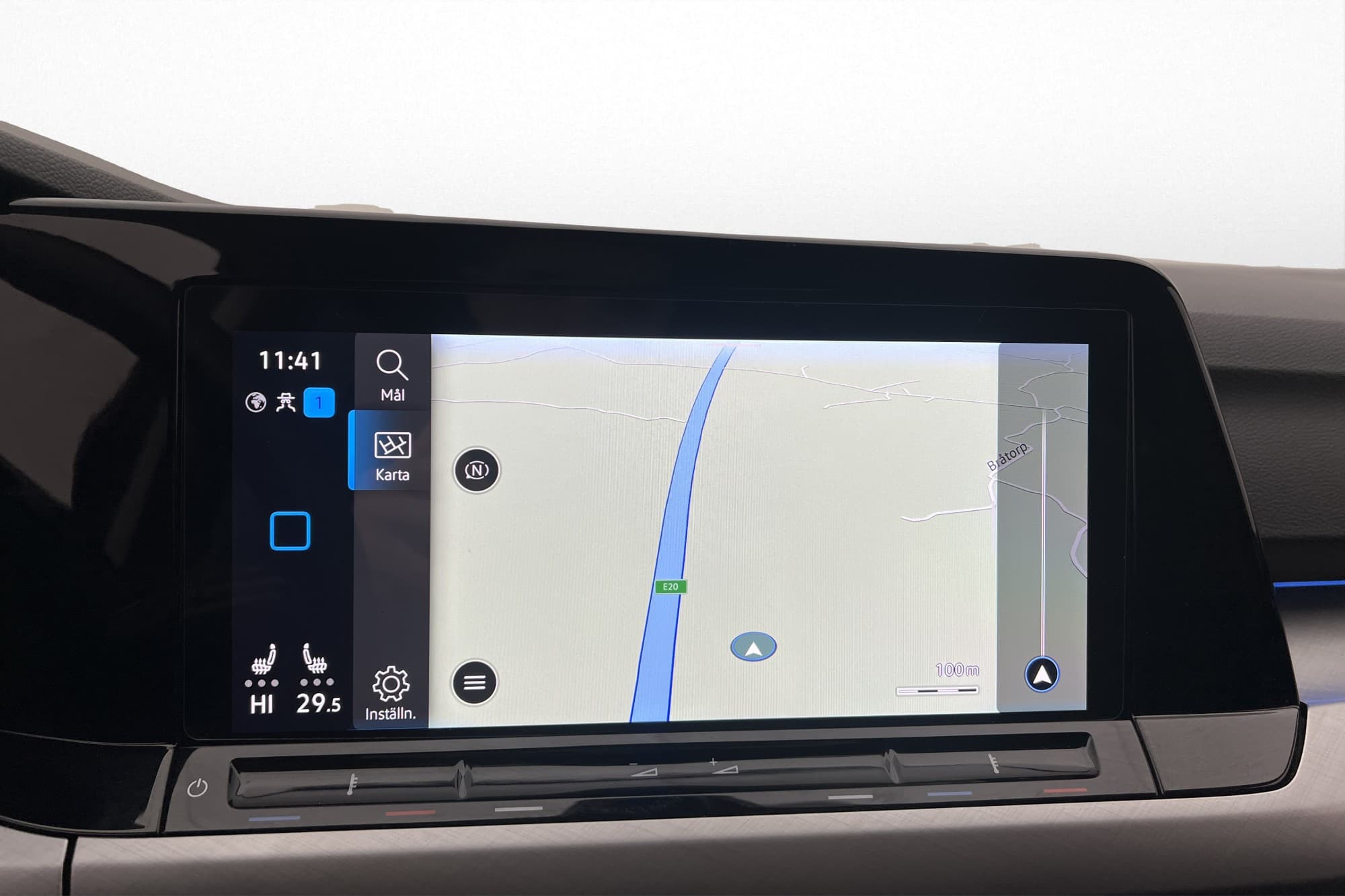 Volkswagen Golf 1.5 eTSI Värmare CarPlay Rattvärme Navi PDC