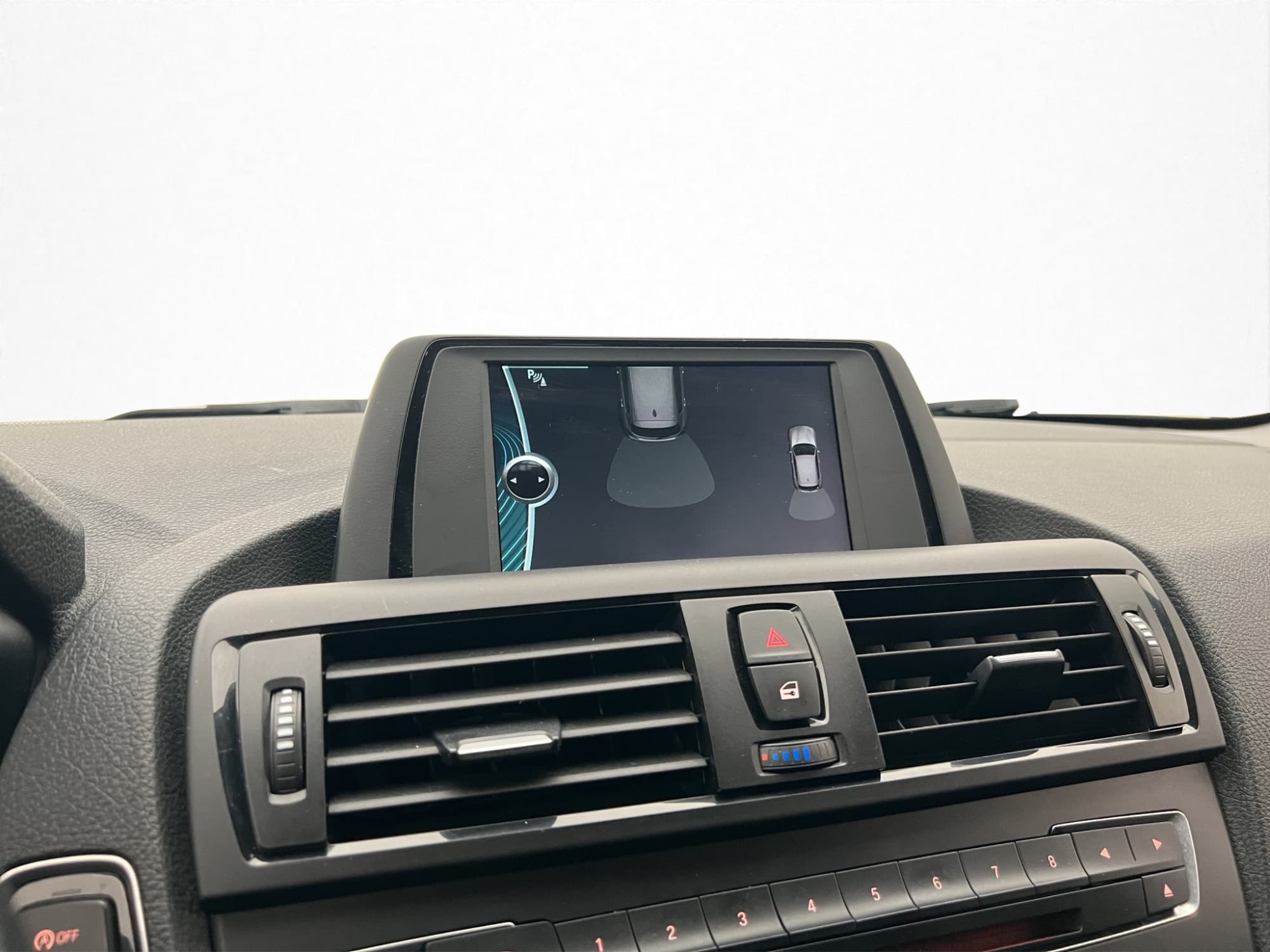BMW 116i 136hk Sport line P-Sensorer Keyless Farthållare