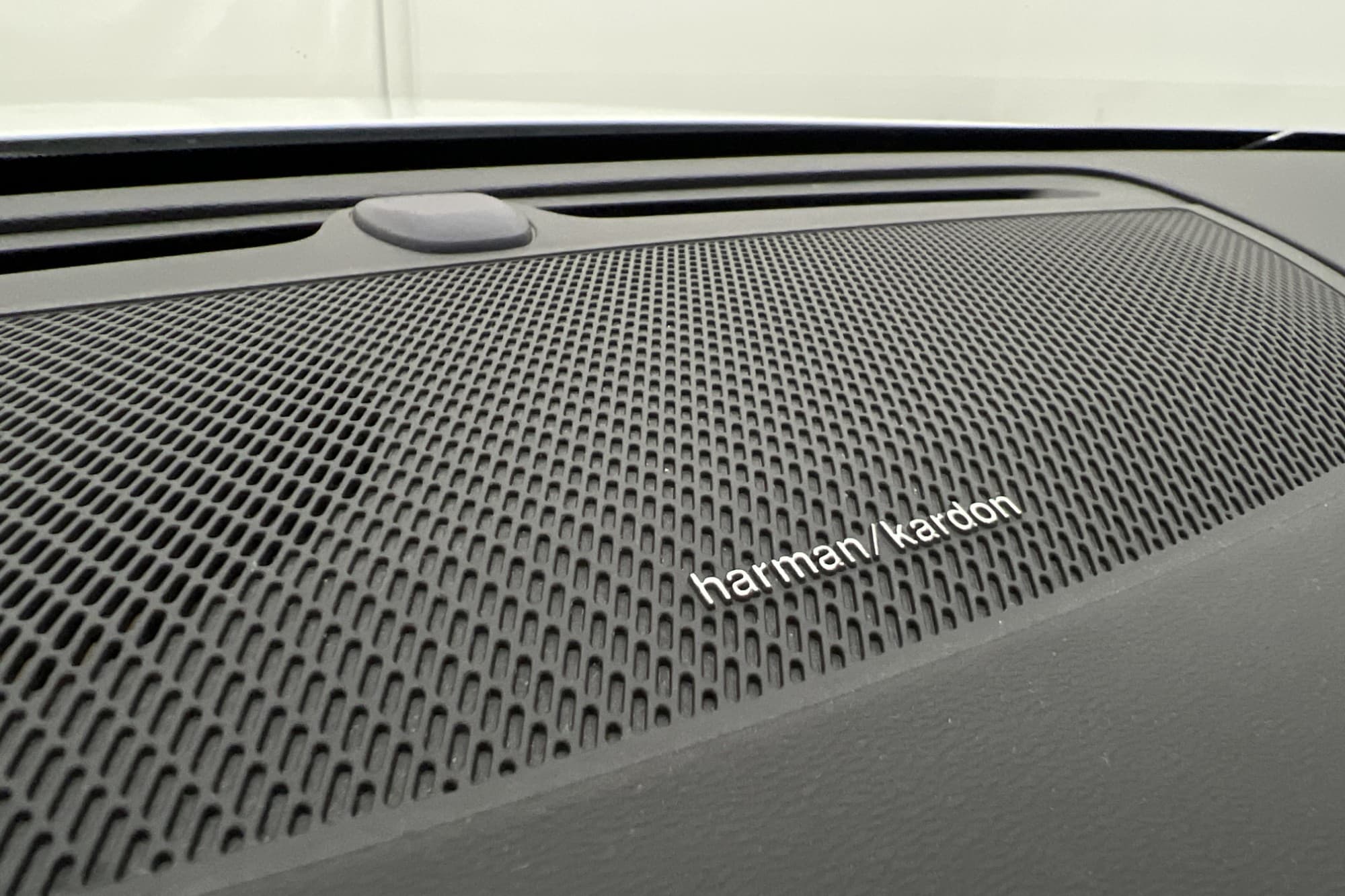 Volvo V60 D3 150hk AWD Momentum Värm Kamera H/K CarPlay Drag