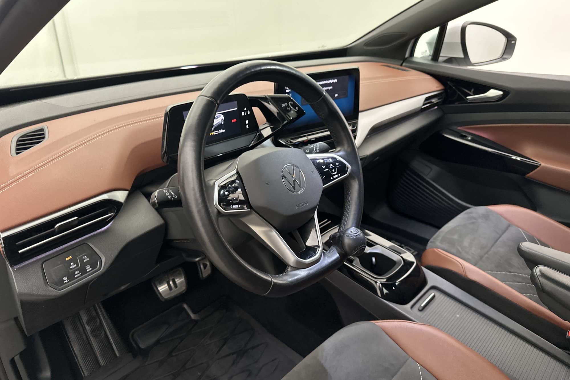 Volkswagen ID.4 Pro Performance Värmare Kamera CarPlay MOMS