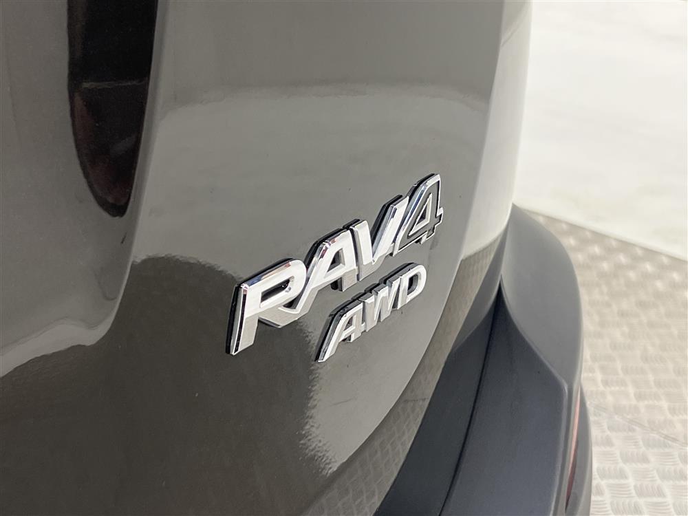 Toyota RAV4 2.0 VVT-i 151hk Välservad B-Kam Drag 