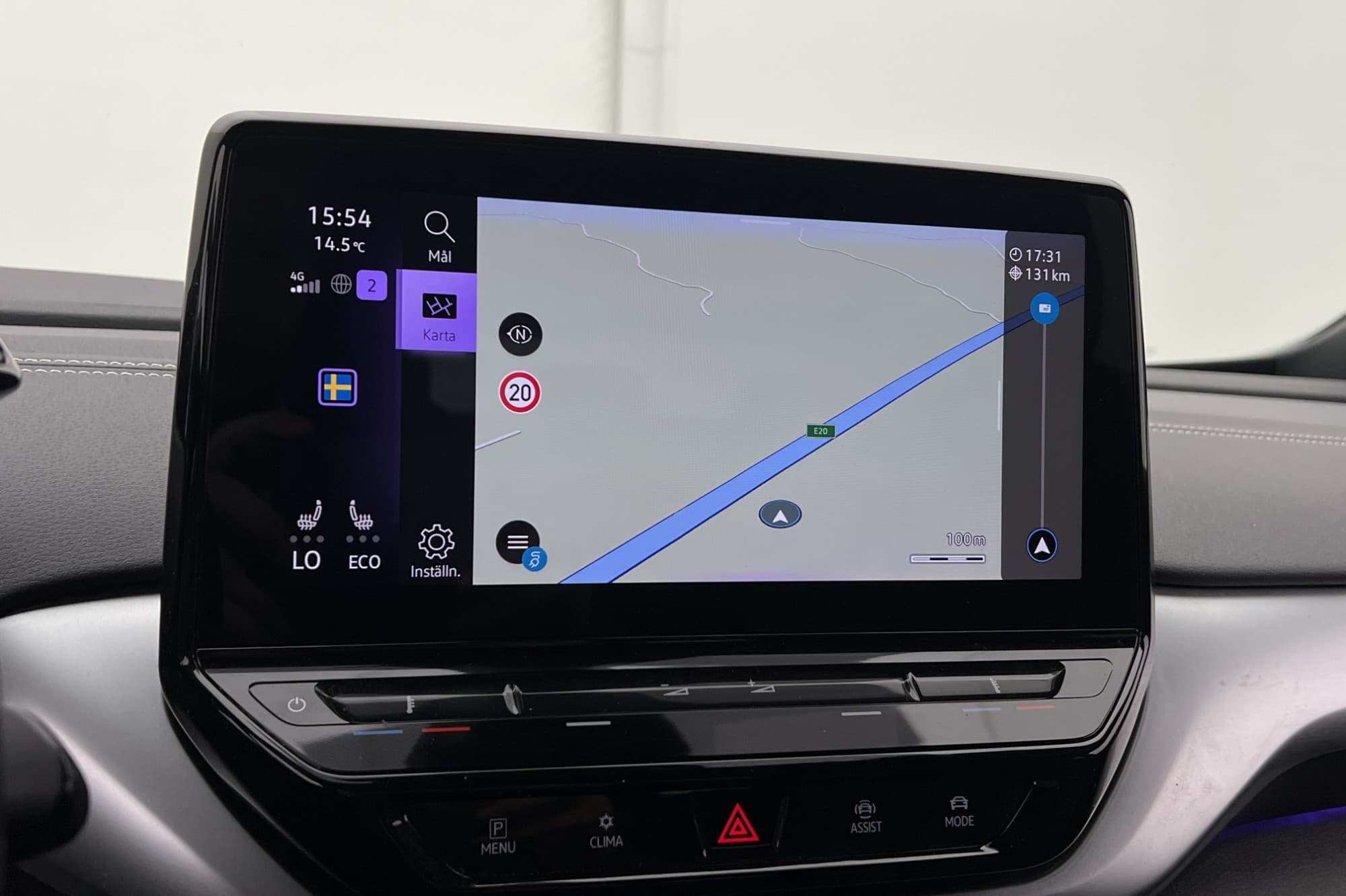 Volkswagen ID.4 Pro Performance Värm CarPlay Navi Drag MOMS