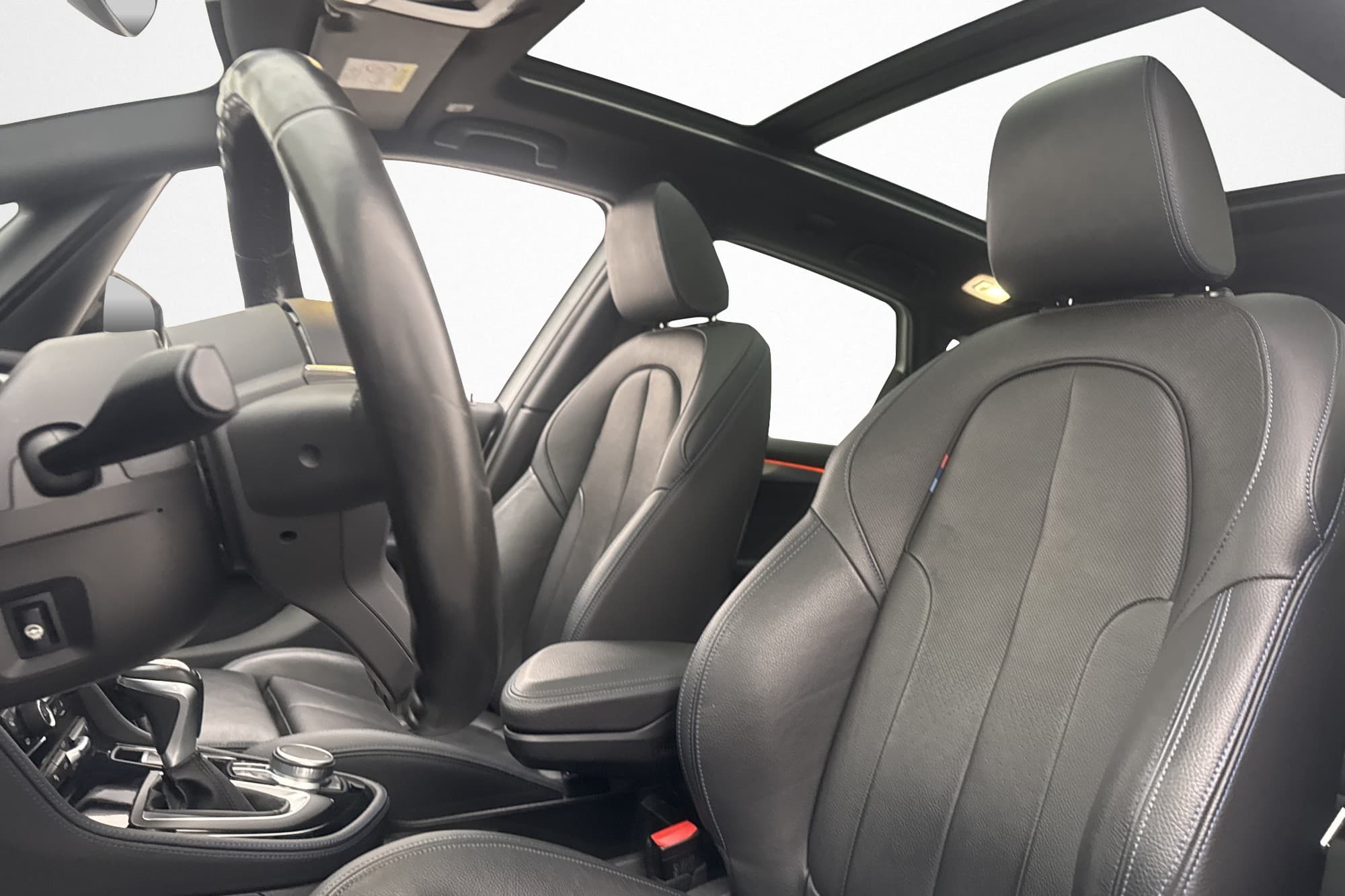 BMW 225xe Active Tourer M Sport HUD Pano Läder Navi Kamera