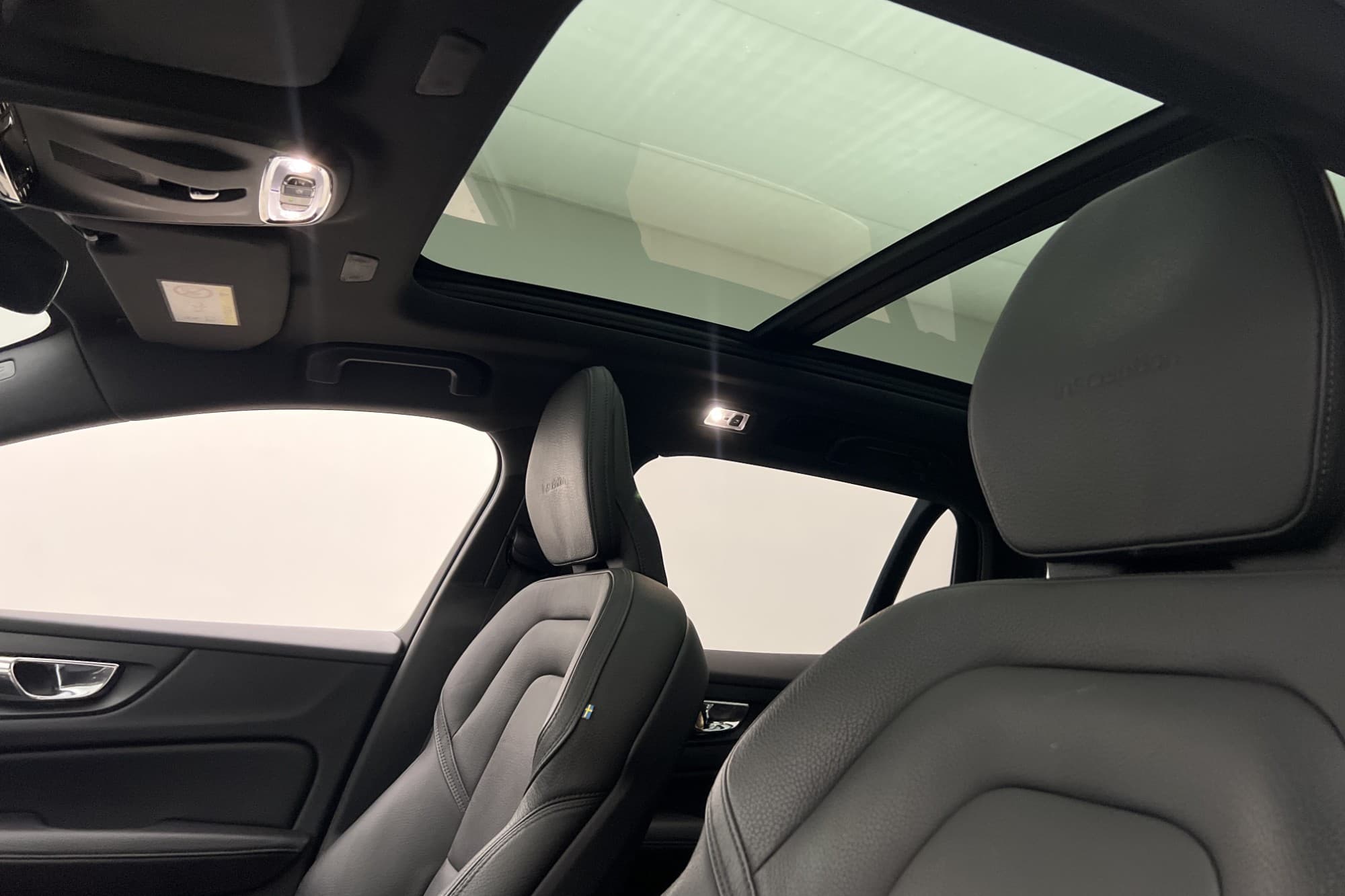 Volvo V60 D4 Inscription VOC Värmare Pano H/K HUD Kamera
