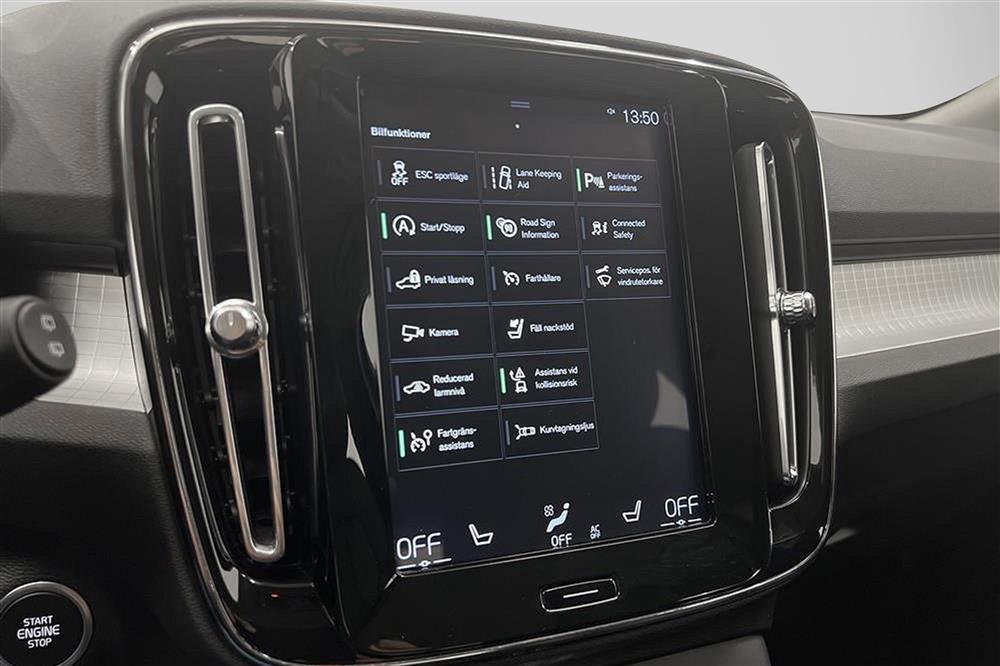 Volvo XC40 T5 AWD Intro Edit Värmare Skinn Navi Backkamerainteriör