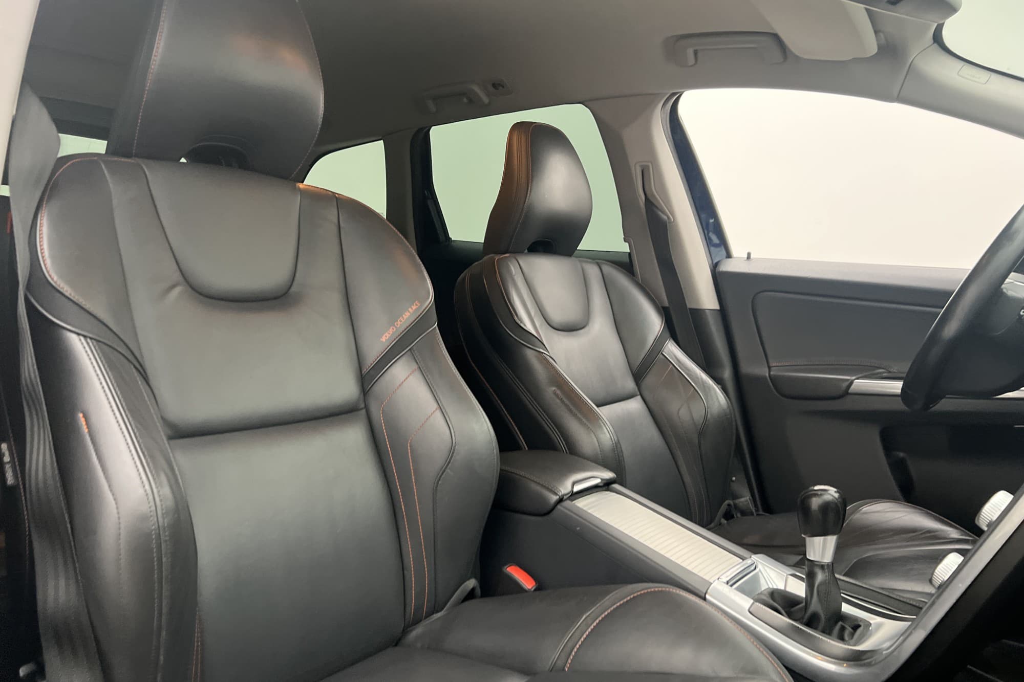 Volvo XC60 D4 AWD Ocean Race VOC Värmare P-Sensorer Skinn