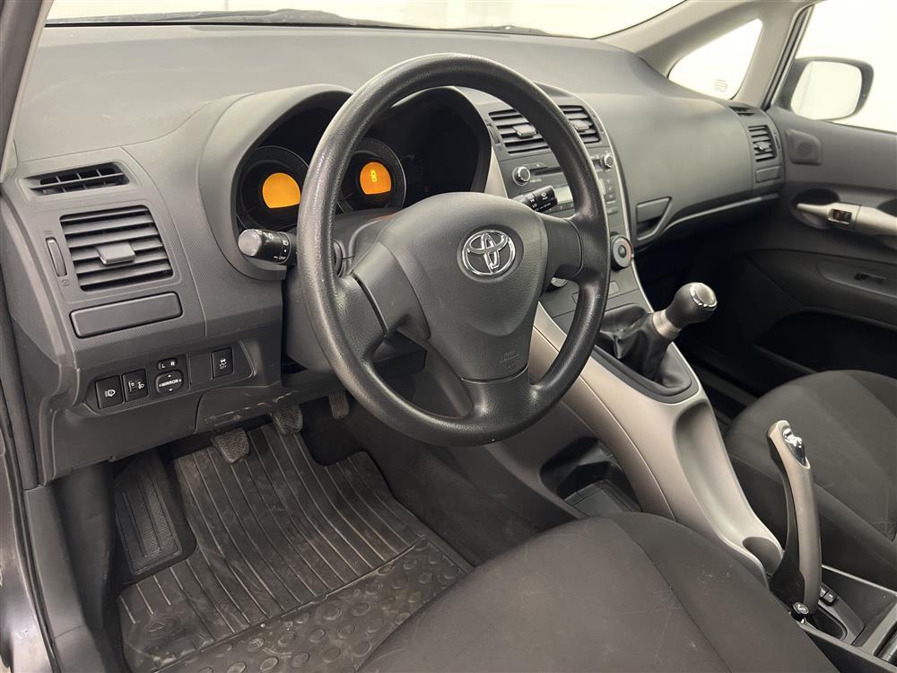 Toyota Auris 1.4 VVT-i 5dr 97hk Välservad 0.59L/Mil