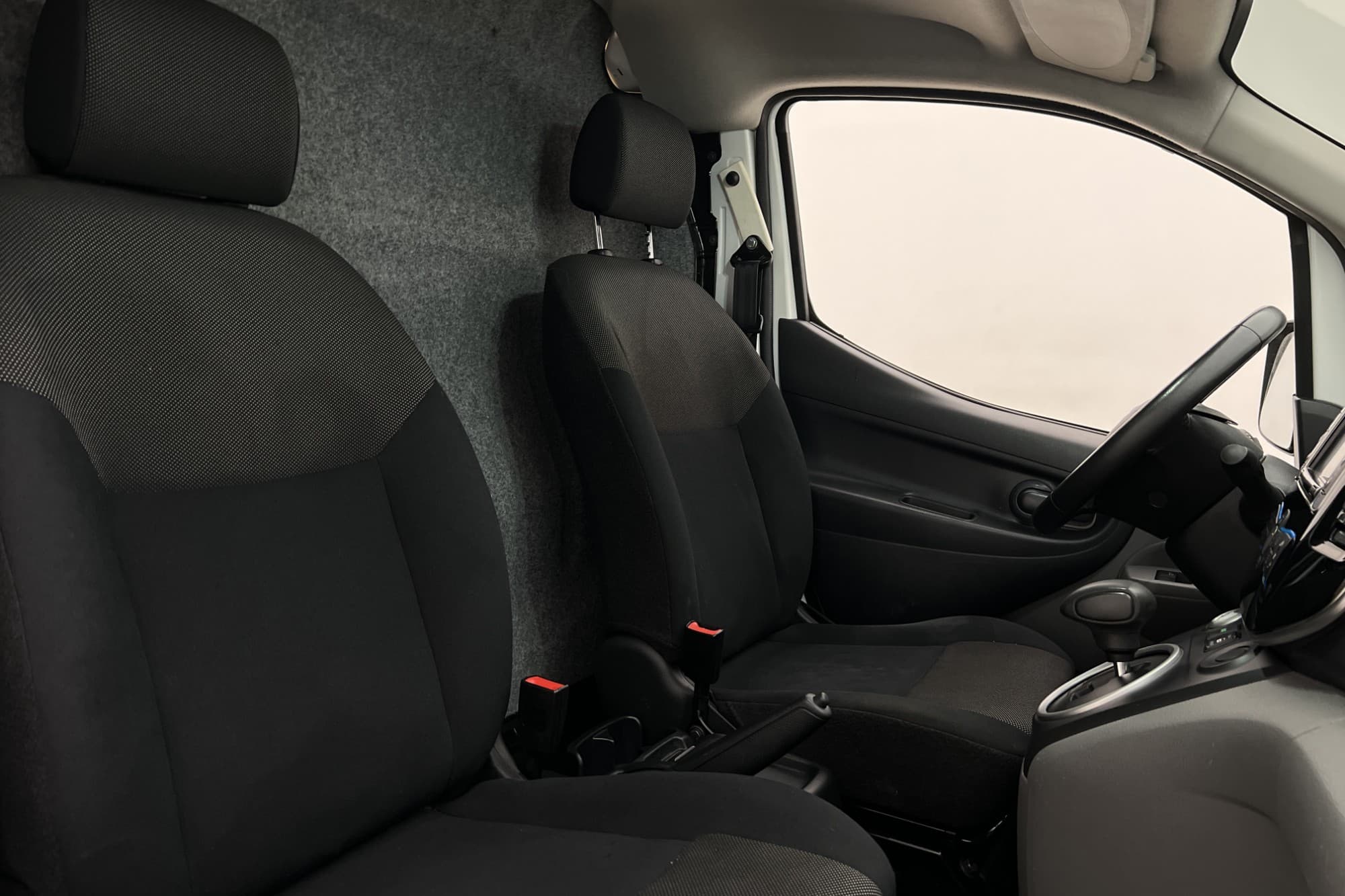 Nissan e-NV200 40.0 kWh B-Kamera Navi 2xDörrar Farthållare