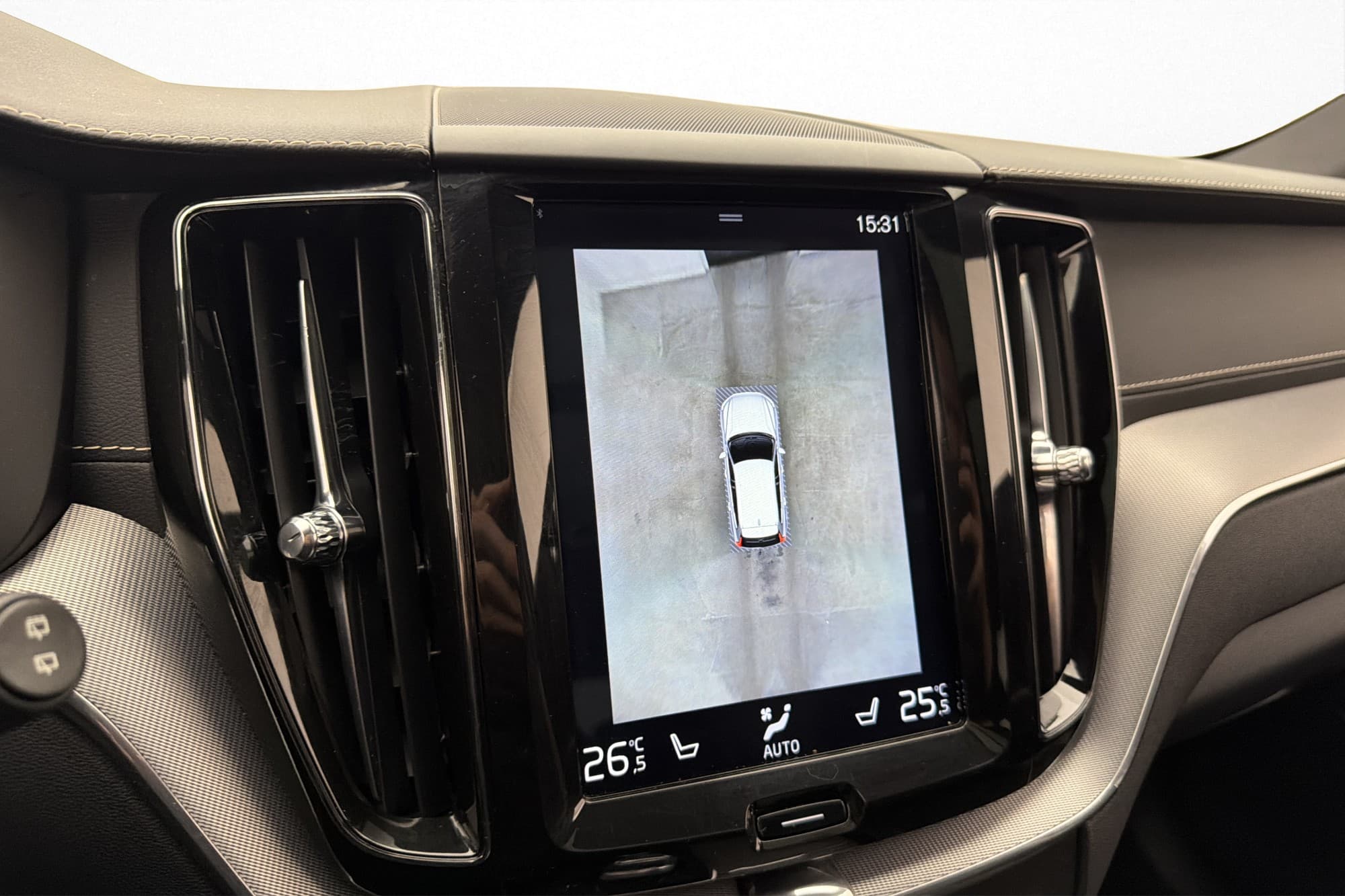 Volvo XC60 T8 TwEn AWD R-Design Pano HUD Luft-fj Värm 360°