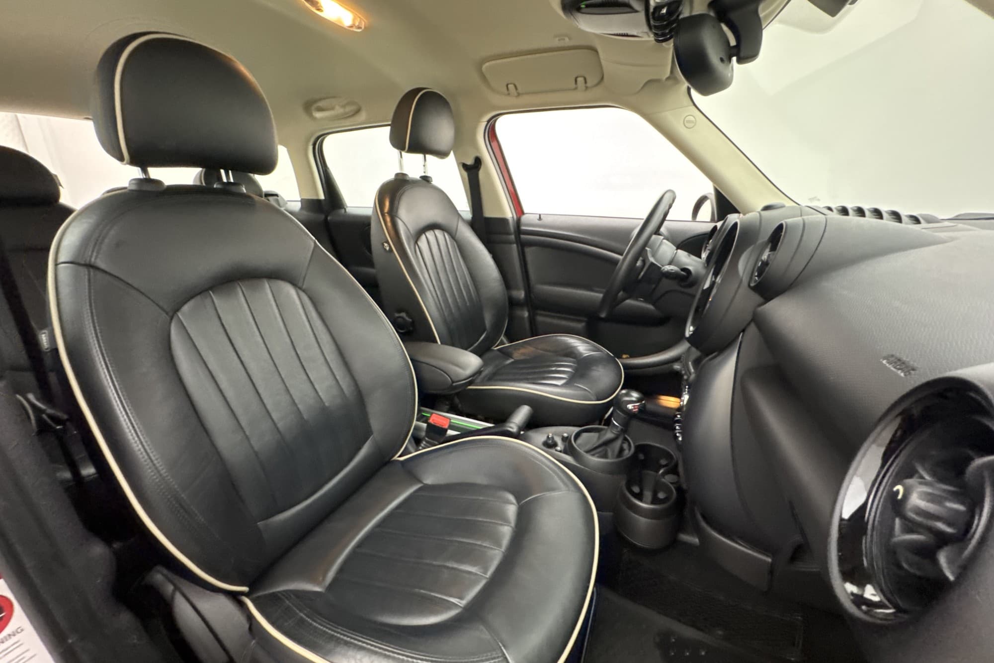 MINI Countryman S 184hk ALL4 Värmare Chili Skinn Farthållare