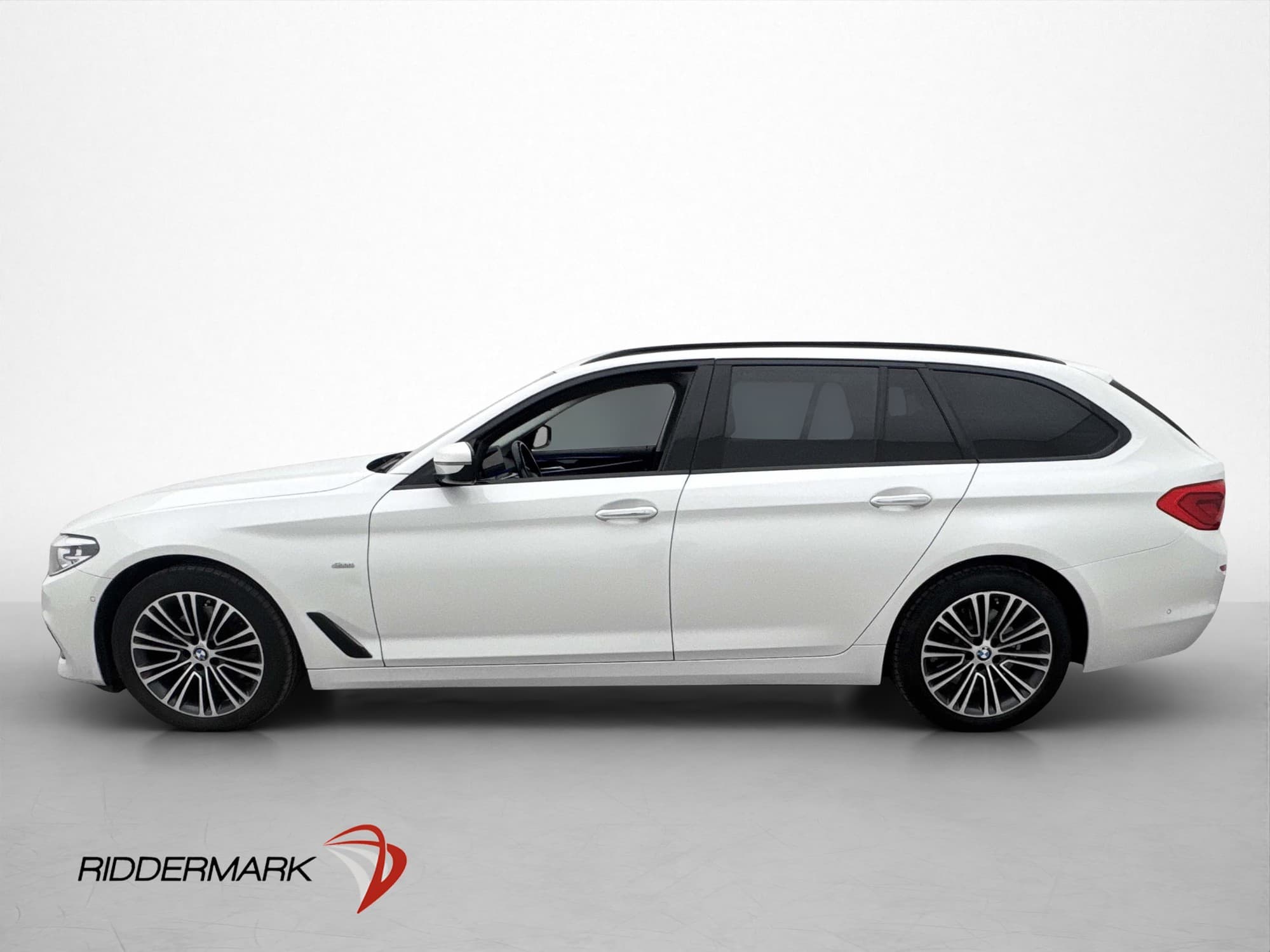 BMW 520d xDrive D-värmare HiFi Kamera Drag Rattvärme 190hk