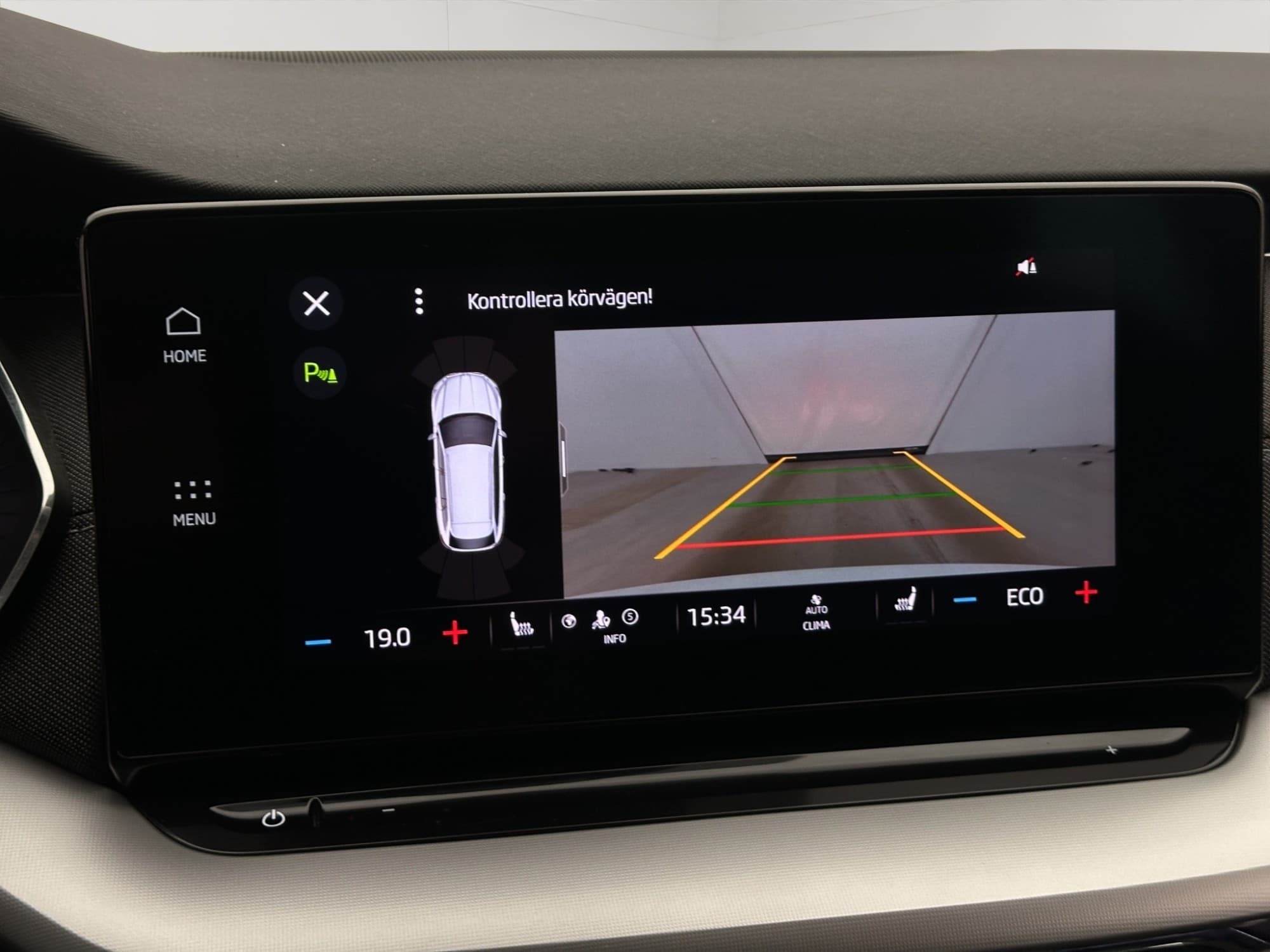 Skoda Octavia Kombi iV 204hk Style Cockpit Kamera CarPlay