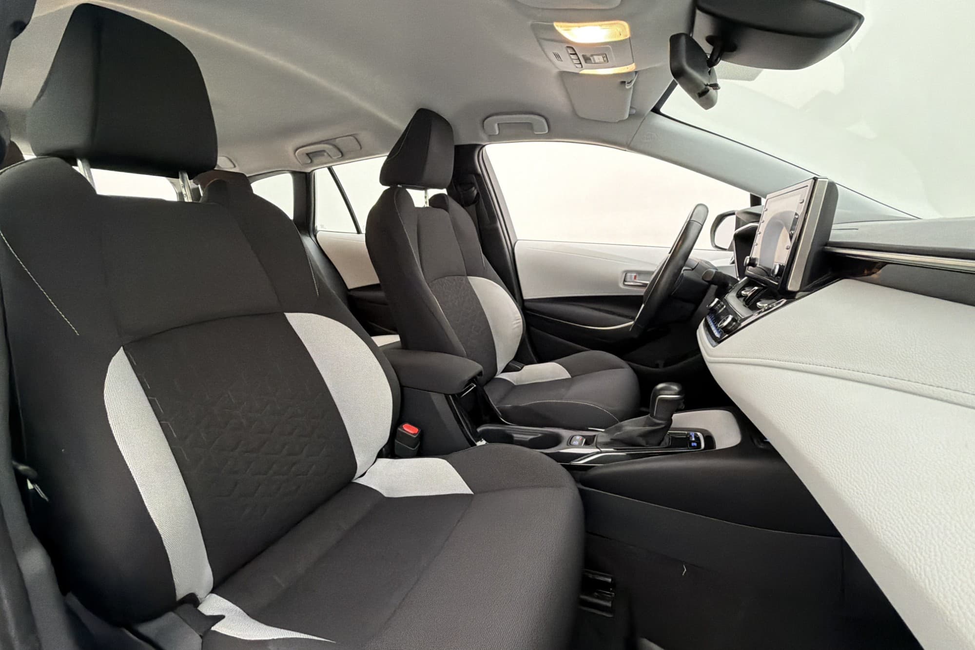 Toyota Corolla Touring Hybrid Active Kamera Navi Rattvärme