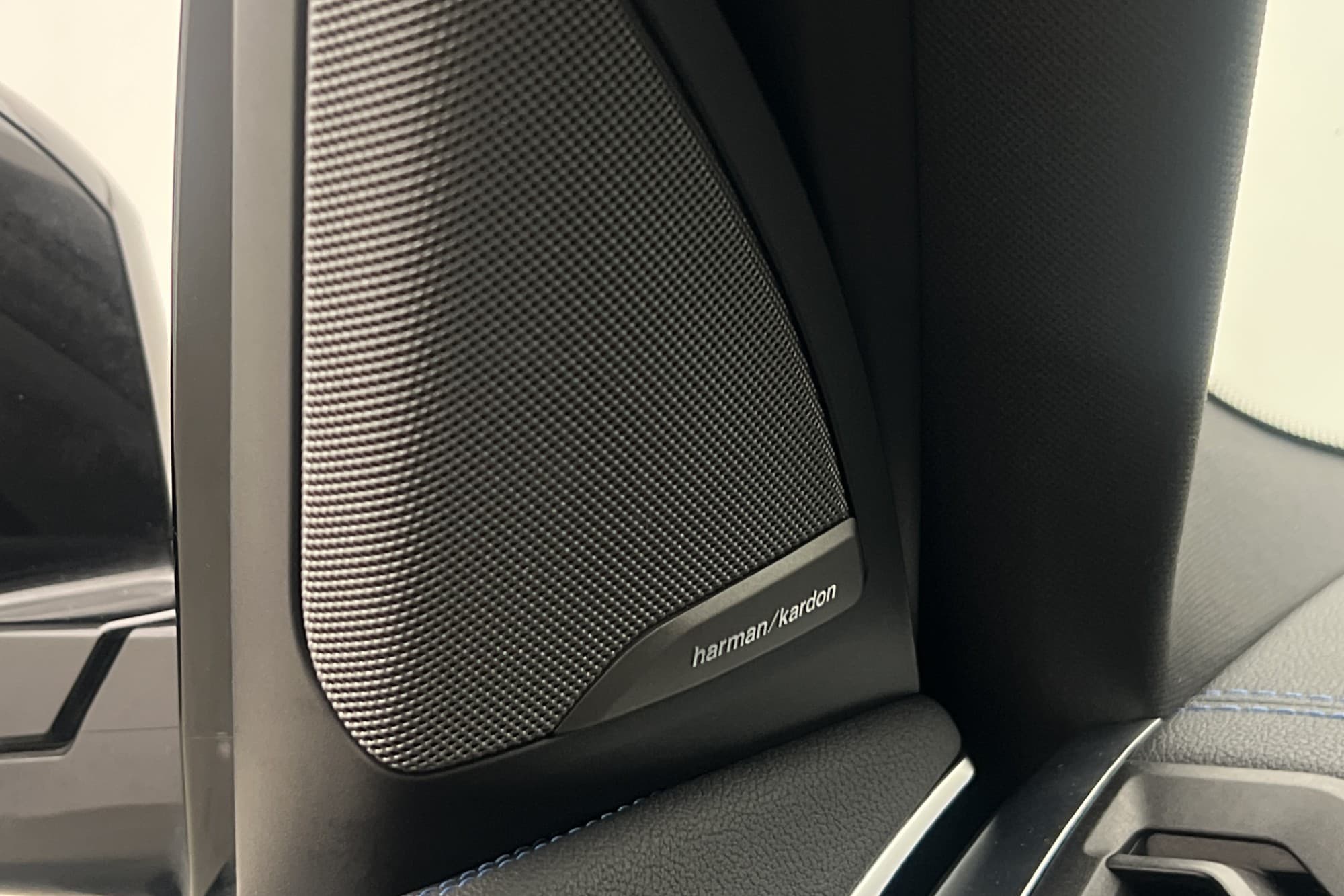 BMW iX3 286hk M Sport Charged Plus Pano H/K 360° Drag MOMS