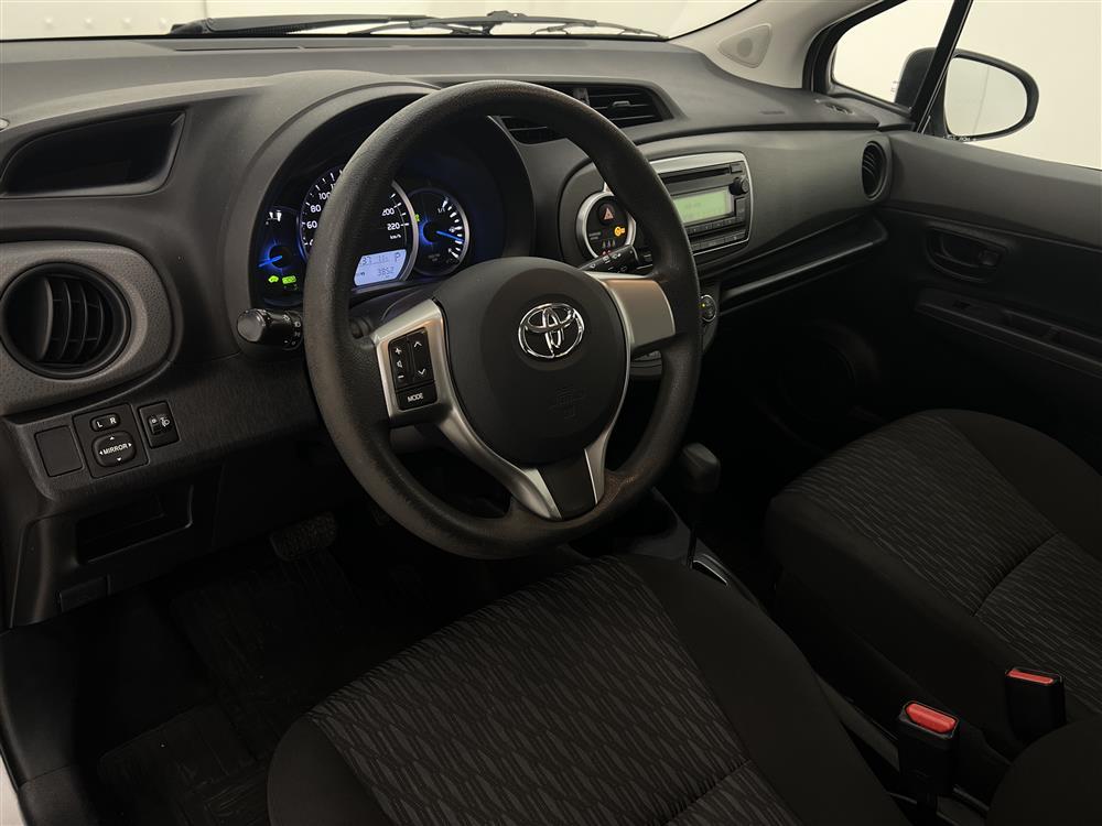 Toyota Yaris 1.5 Hybrid 101hk Nyserv Låg Skatt 0,35L/mil