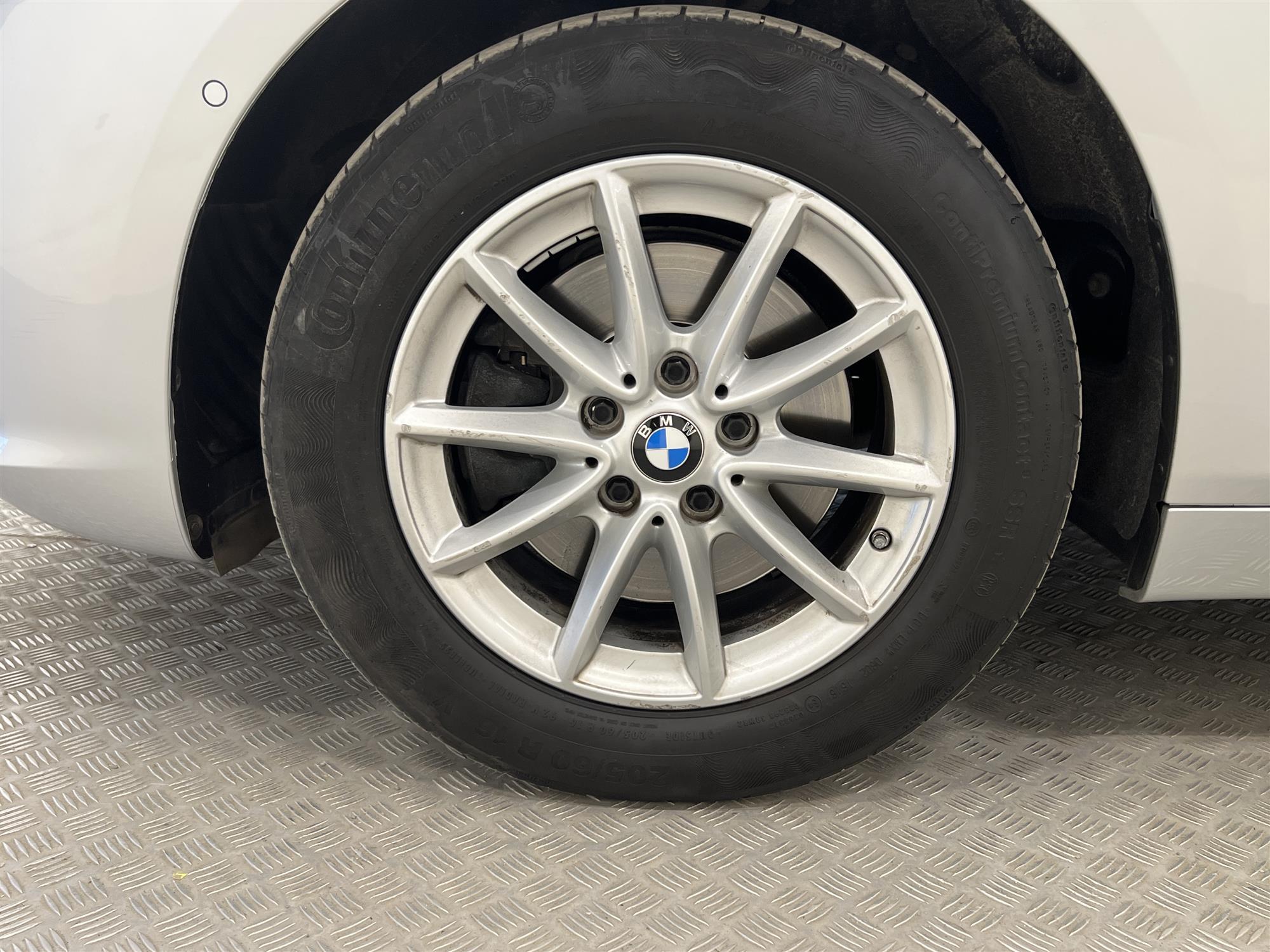 BMW 218i Gran Tourer 136hk 7 Sits Hifi B-Kam Låg Skatt