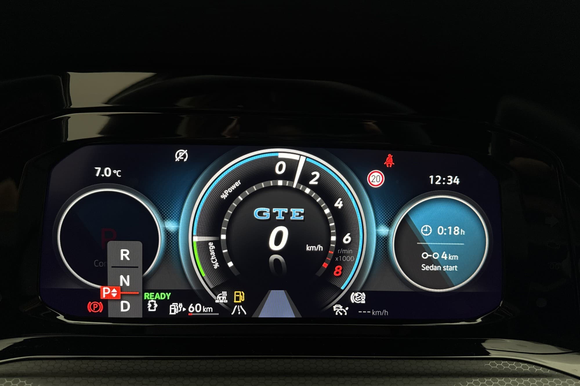 Volkswagen Golf GTE 245hk Cockpit Navi Sensorer CarPlay
