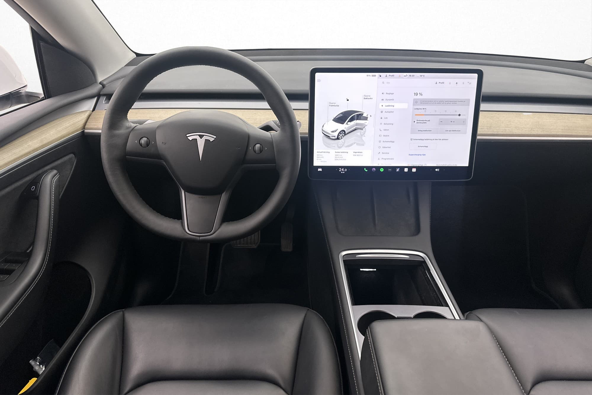 Tesla Model Y Standard Range Dragkrok Panorama SV.SÅLD MOMS