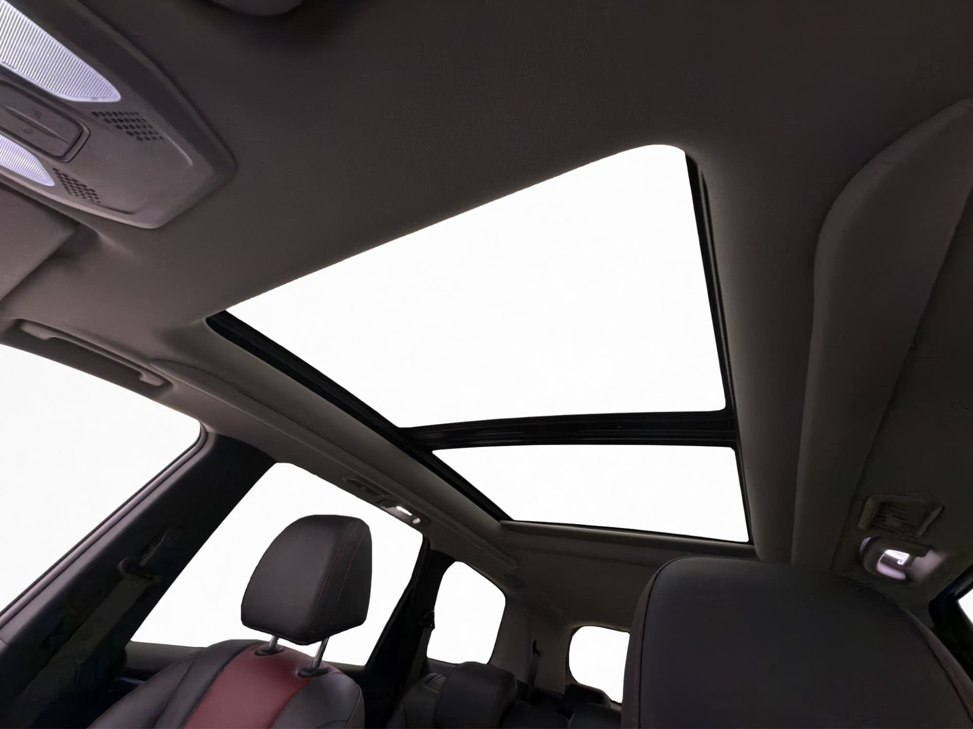 Maxus Euniq 5 52.5 kWh 177hk 7 Sits Pano 360° Skinn Elstolar