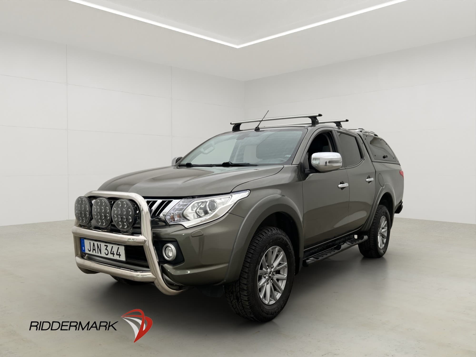 Mitsubishi L200