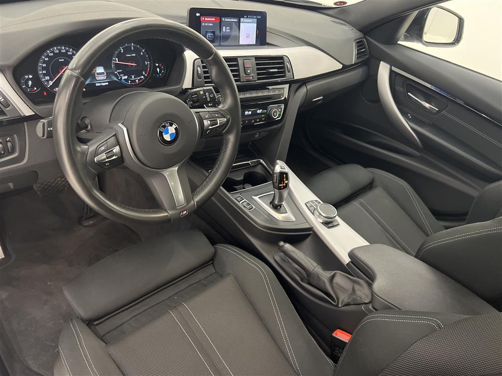 BMW 320d xDrive Touring M-Sport GPS B-kam Drag  0,45l/milinteriör