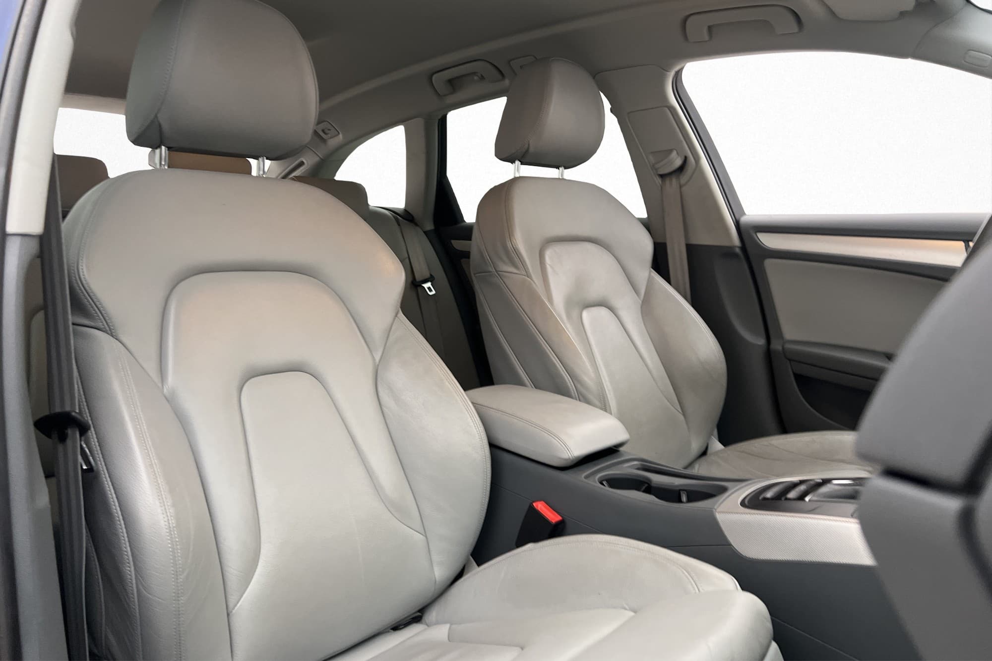 Audi A4 Avant 2.0 TDI Quattro 190hk S-Line Skinn Värmare