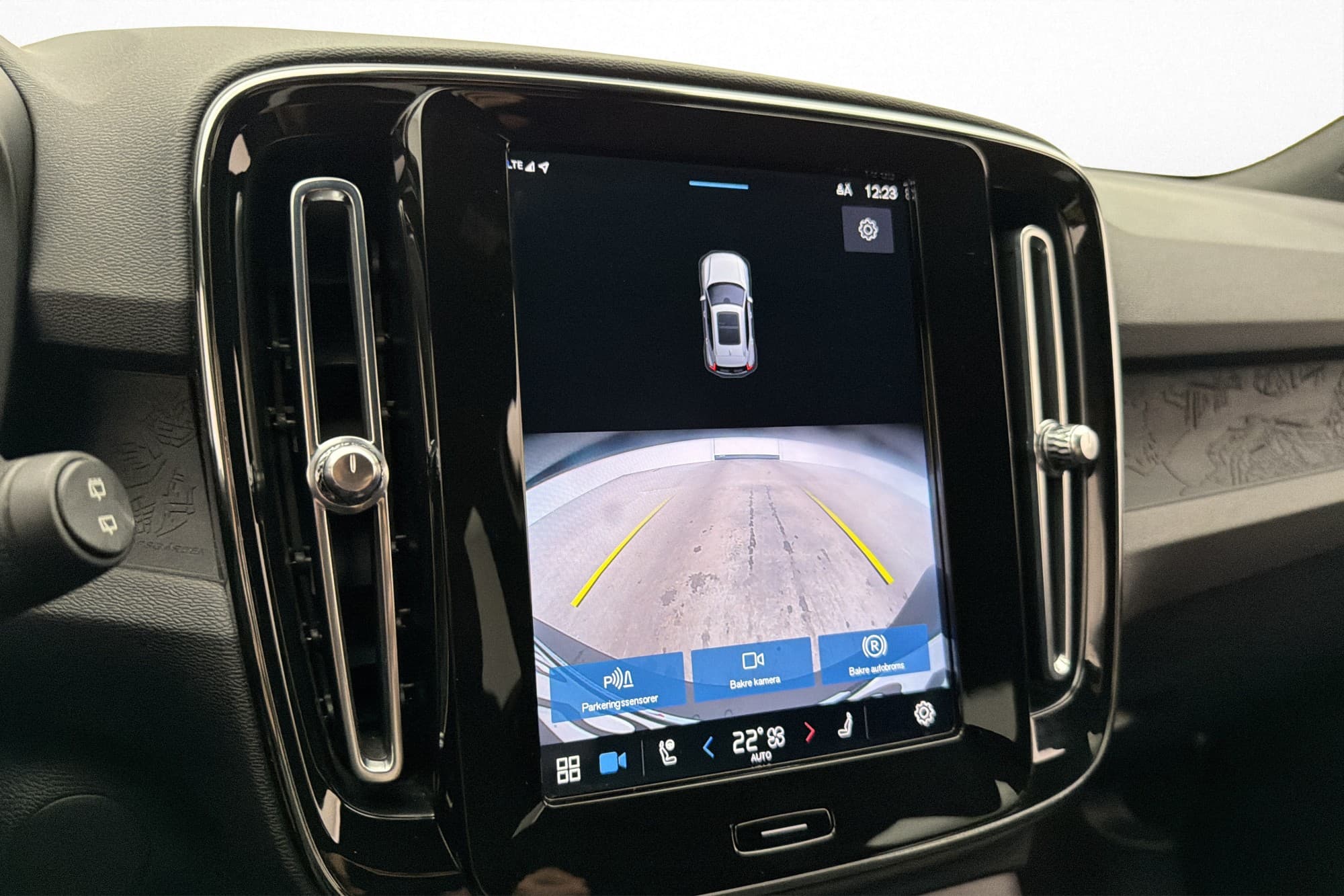 Volvo XC40 Recharge Single Motor Värm Rattvärme Kamera MOMS