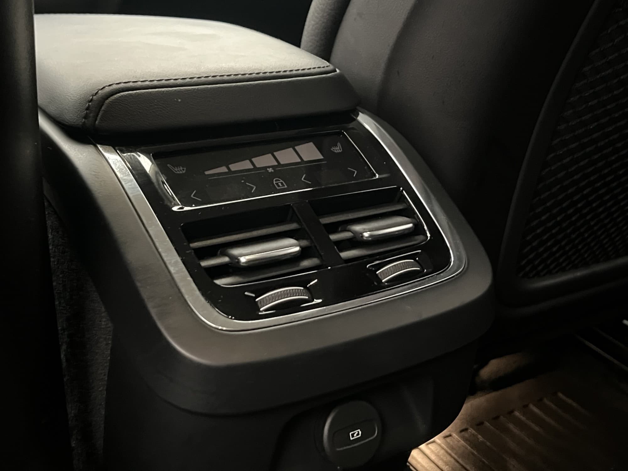 Volvo V60 Cross Country B4 AWD Inscription Läder Kamera Drag