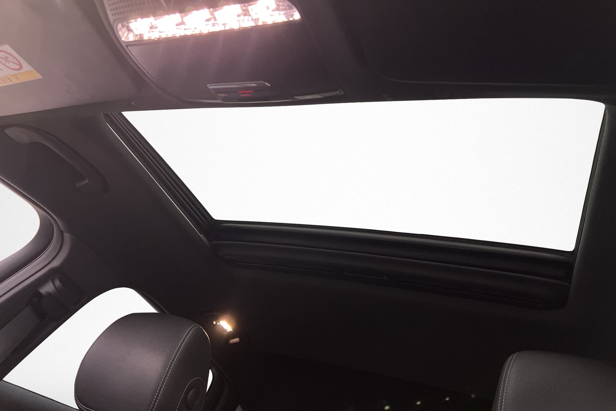 Mercedes-Benz EQC 400 4M AMG Taklucka Burm Värmare Dragkrok