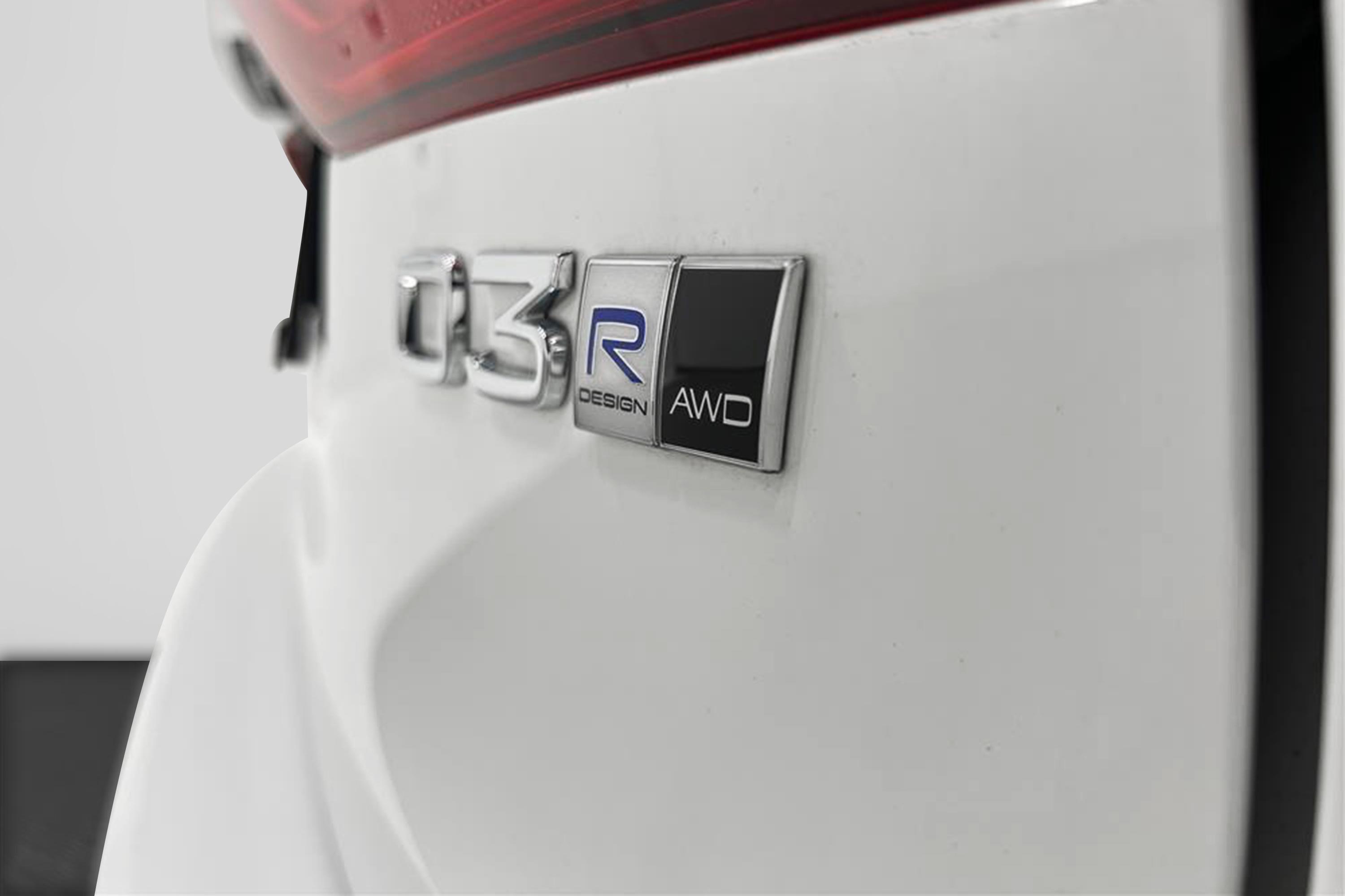 Volvo V90 D3 AWD 150hk R-Design VOC Värmare GPS PDC 0,5l/milinteriör