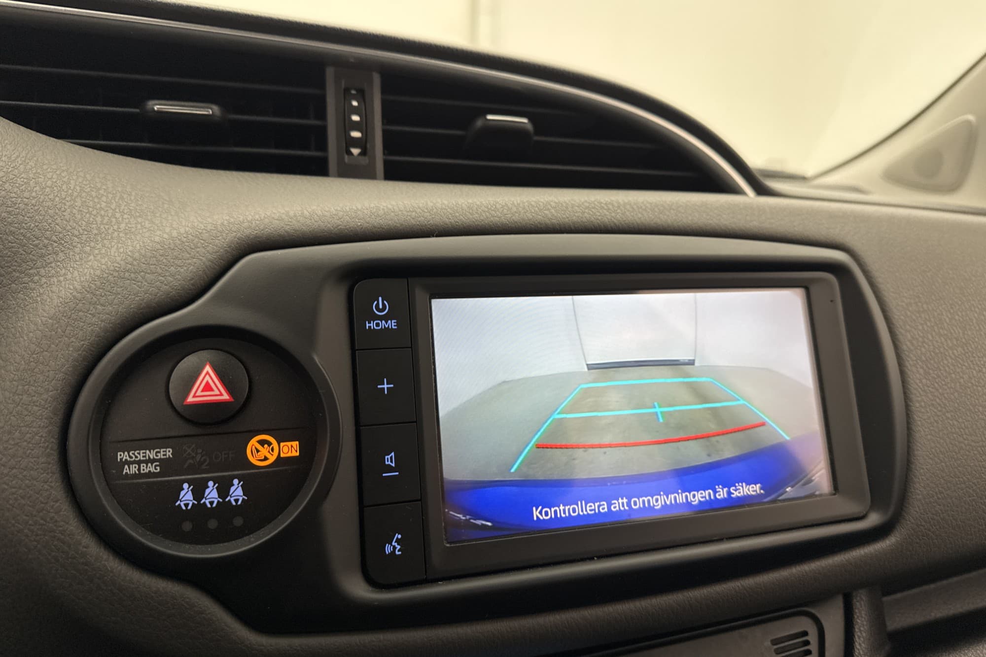 Toyota Yaris Hybrid e-CVT 101hk Active Kamera Lane Assist