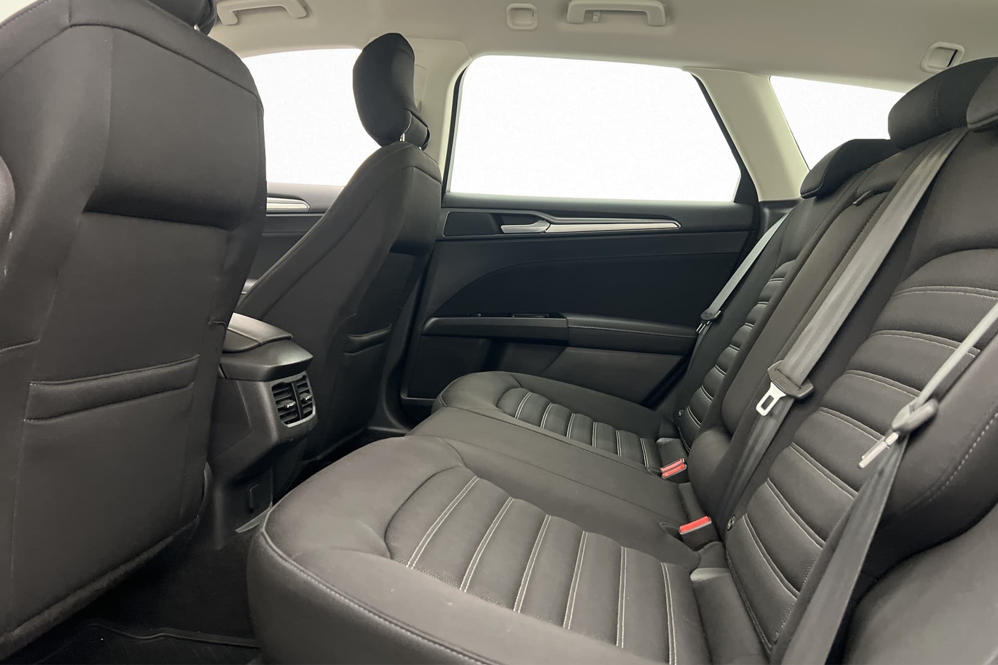 Ford Mondeo 1.5 EcoBoost 160hk Trend Farthållare Bluetooth