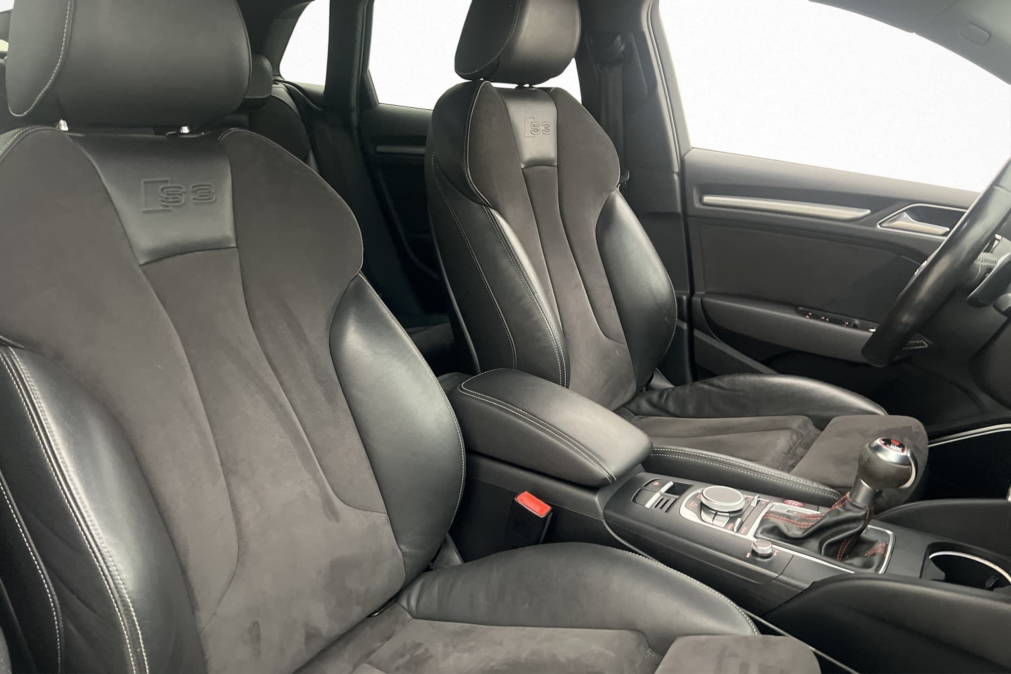 Audi S3 2.0 TFSI 300hk M-Värmare B&O Keyless Adaptiv-fart