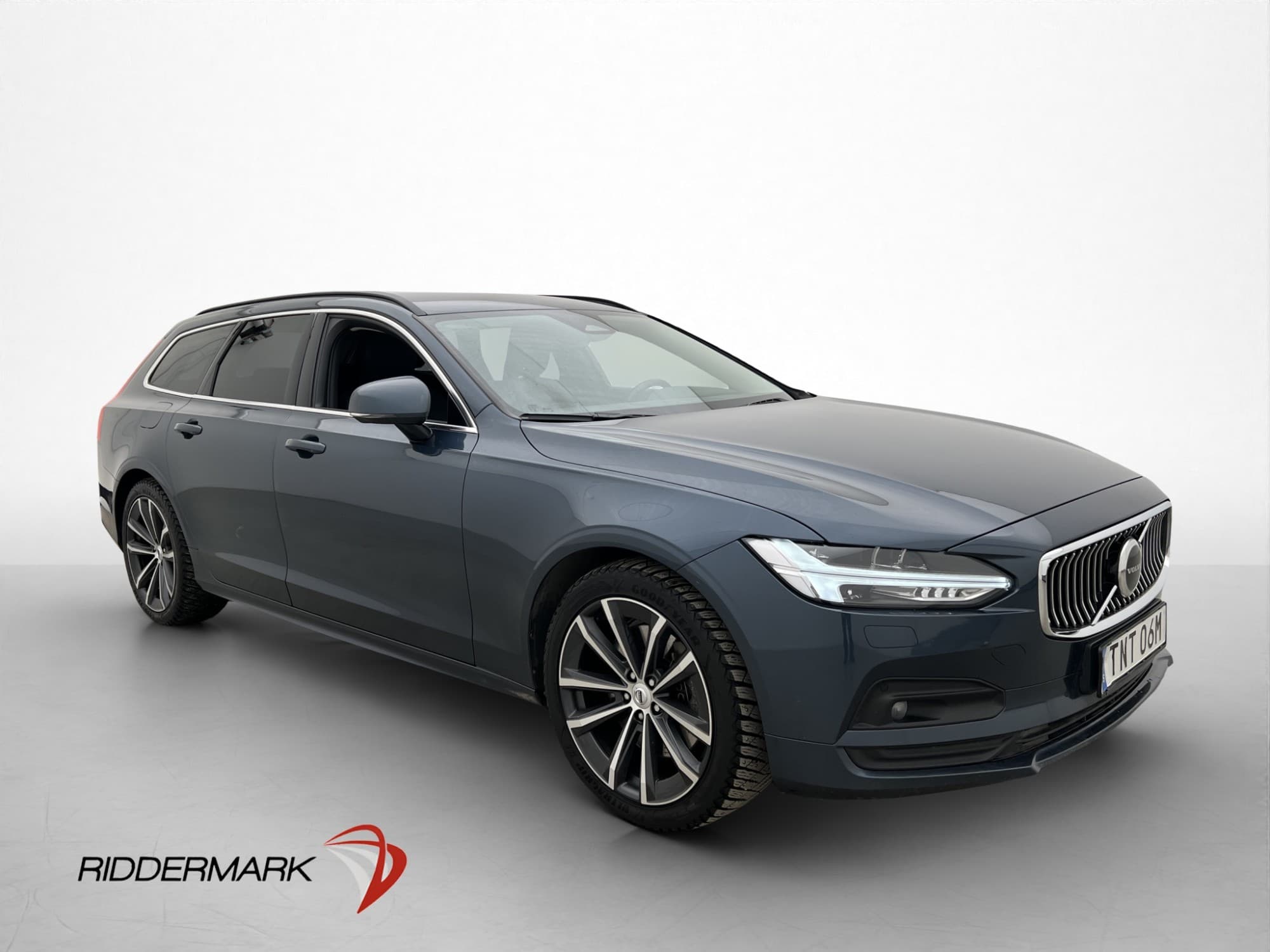 Volvo V90 B4 AWD 197hk Värmare H/K Kamera Dragkrok Skinn