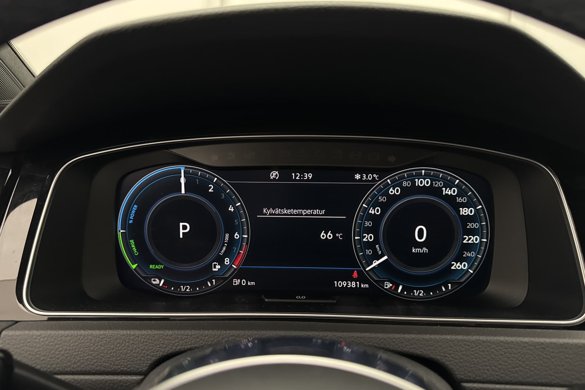 Volkswagen Golf GTE 204hk Cockpit P-Värm P-Sensorer CarPlay