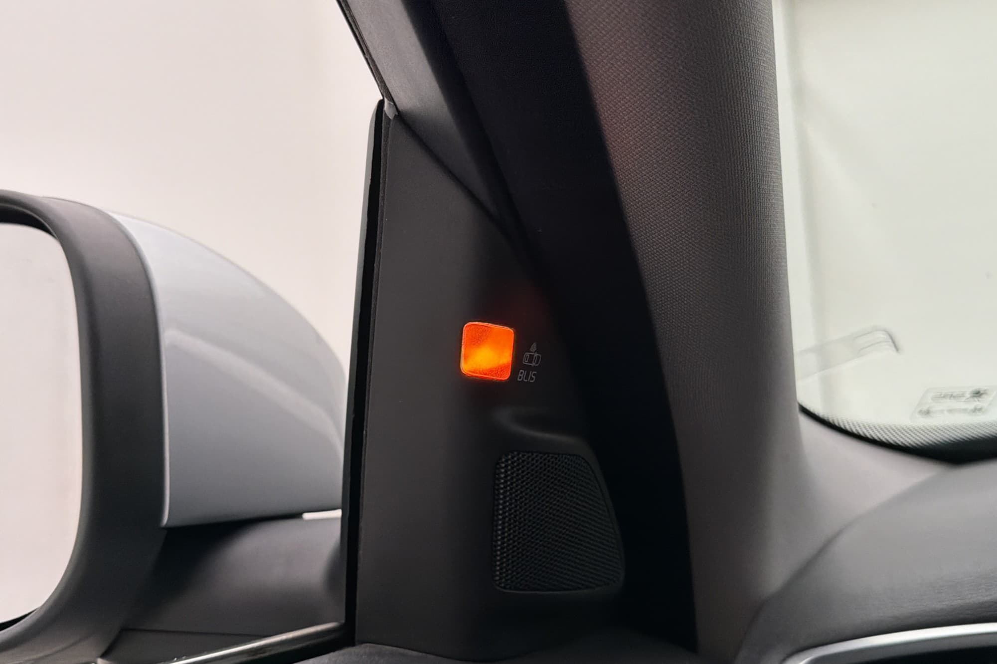 Volvo XC70 D4 AWD Summum Classic P-Värm Skinn Sensorer BLIS