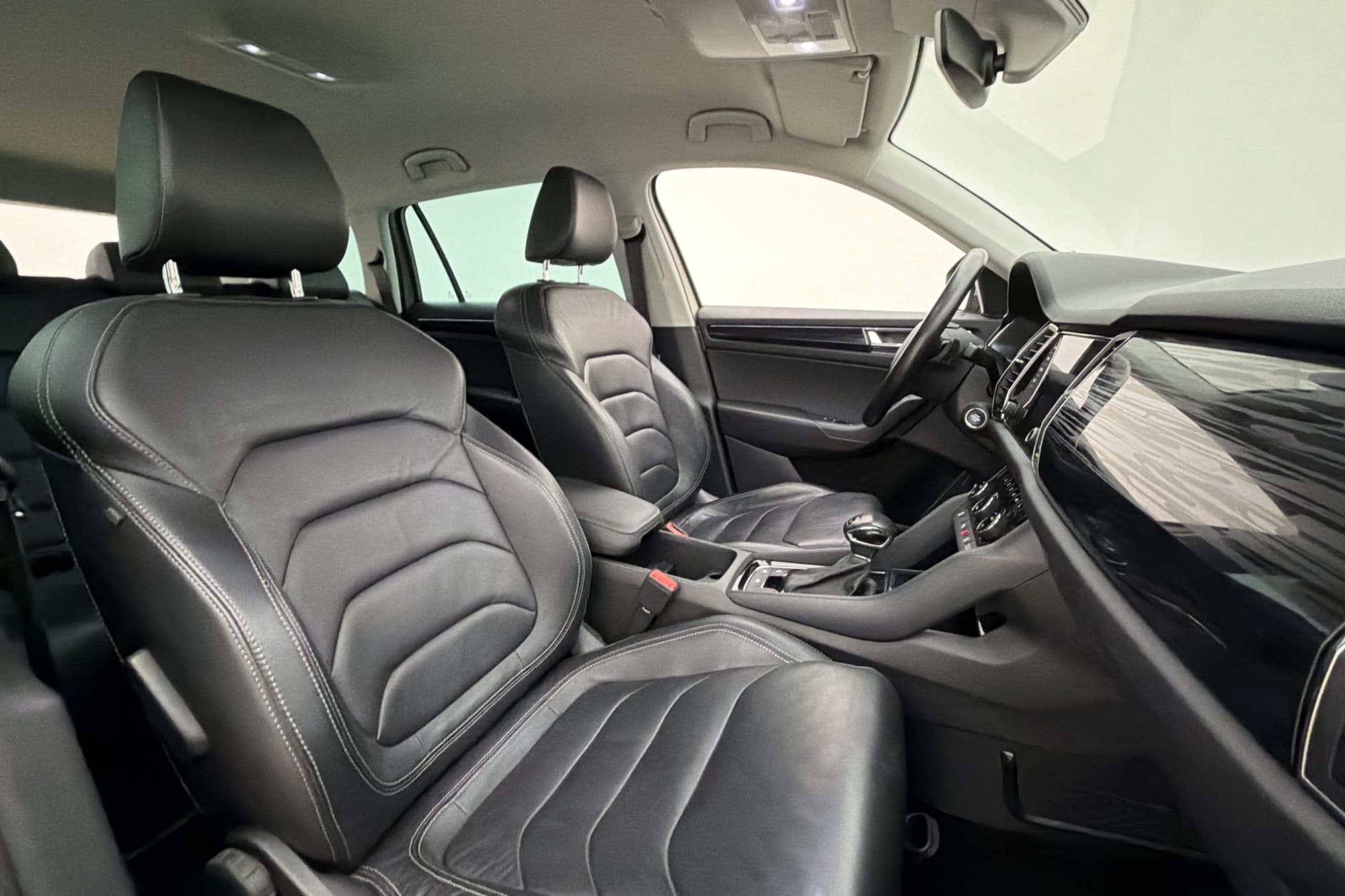 Škoda Kodiaq 190hk 4x4 Businessline Värma Canton Skinn Drag