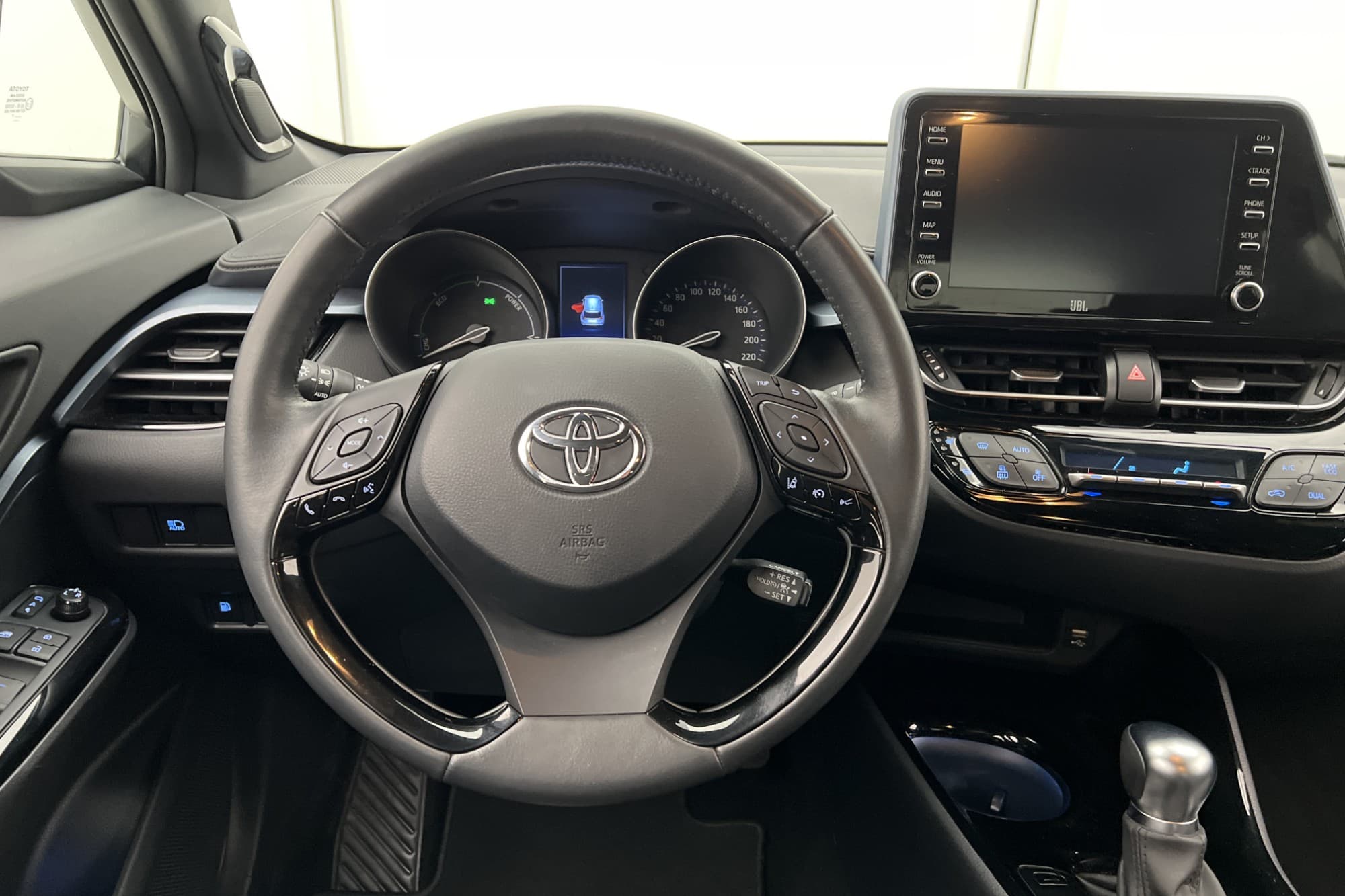 Toyota C-HR Hybrid 122hk X-Edition JBL Kamera Adp-Fart