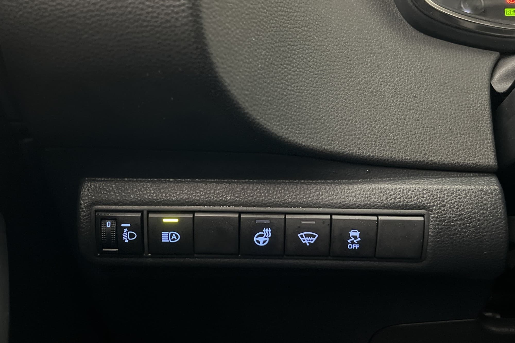 Toyota Corolla Active Adaptiv-f Rattvärme Lane Assist Kamera