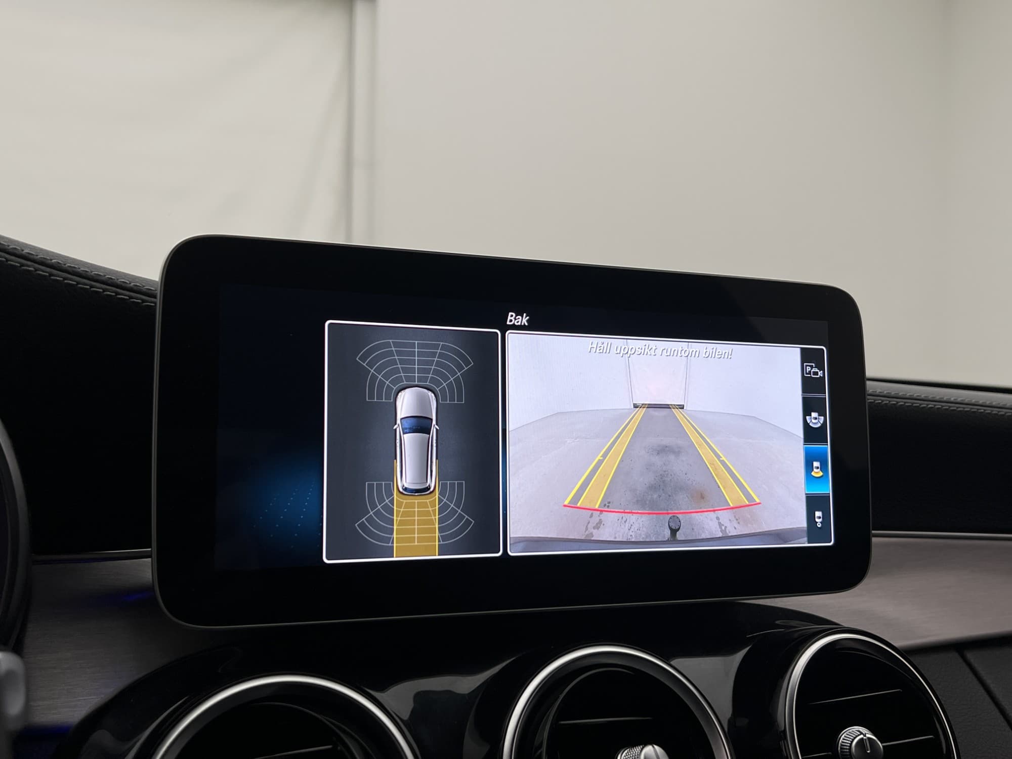 Mercedes-Benz C220 T d 4Matic AMG Night Cockpit Ambient Drag