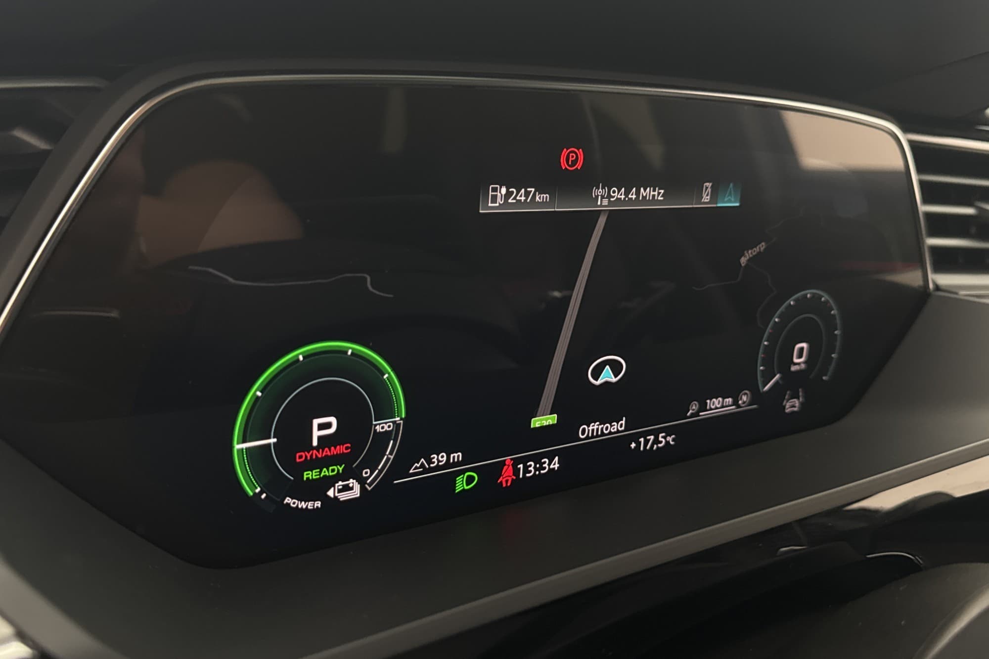 Audi SQ8 E-tron 503hk B&O Cockpit Pano Luft-Fjäd 360° MOMS