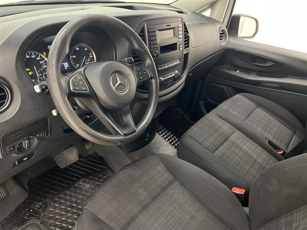 Mercedes-Benz Vito 114 CDI Aut 136hk Lång Värmare Drag interiör