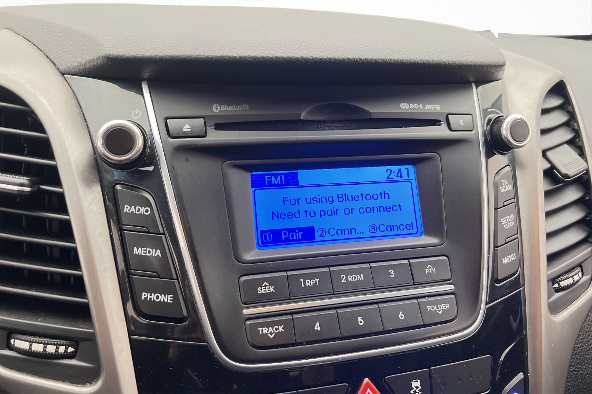 Hyundai i30 Kombi 128hk Business Sensorer Rattvärme Elstol