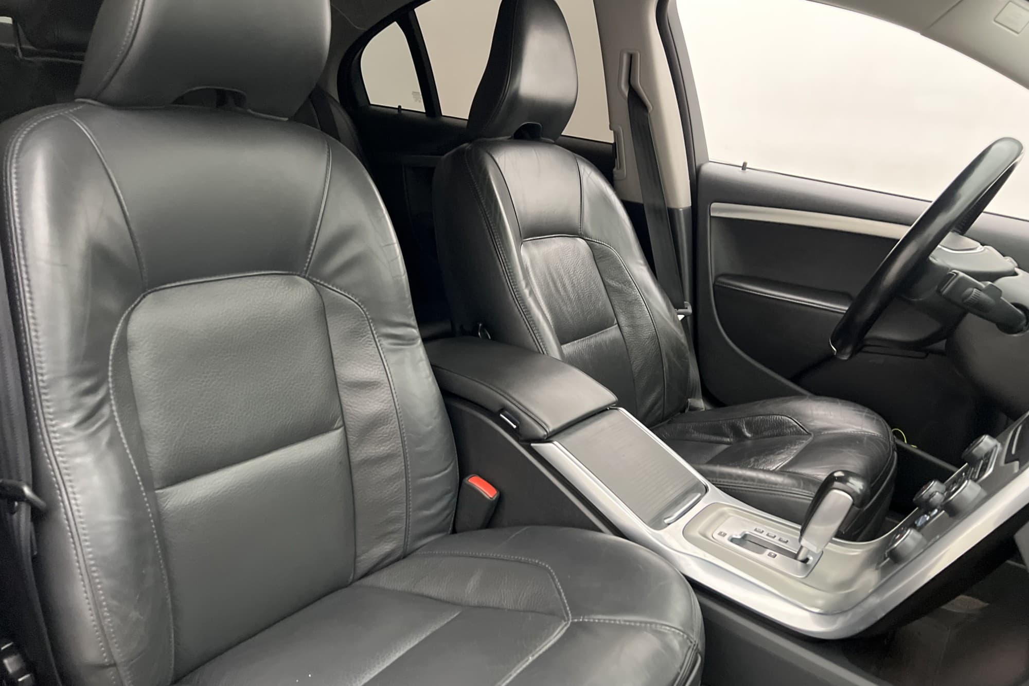 Volvo S80 D5 AWD 215hk Summum VOC Värmare P-Sensorer Skinn